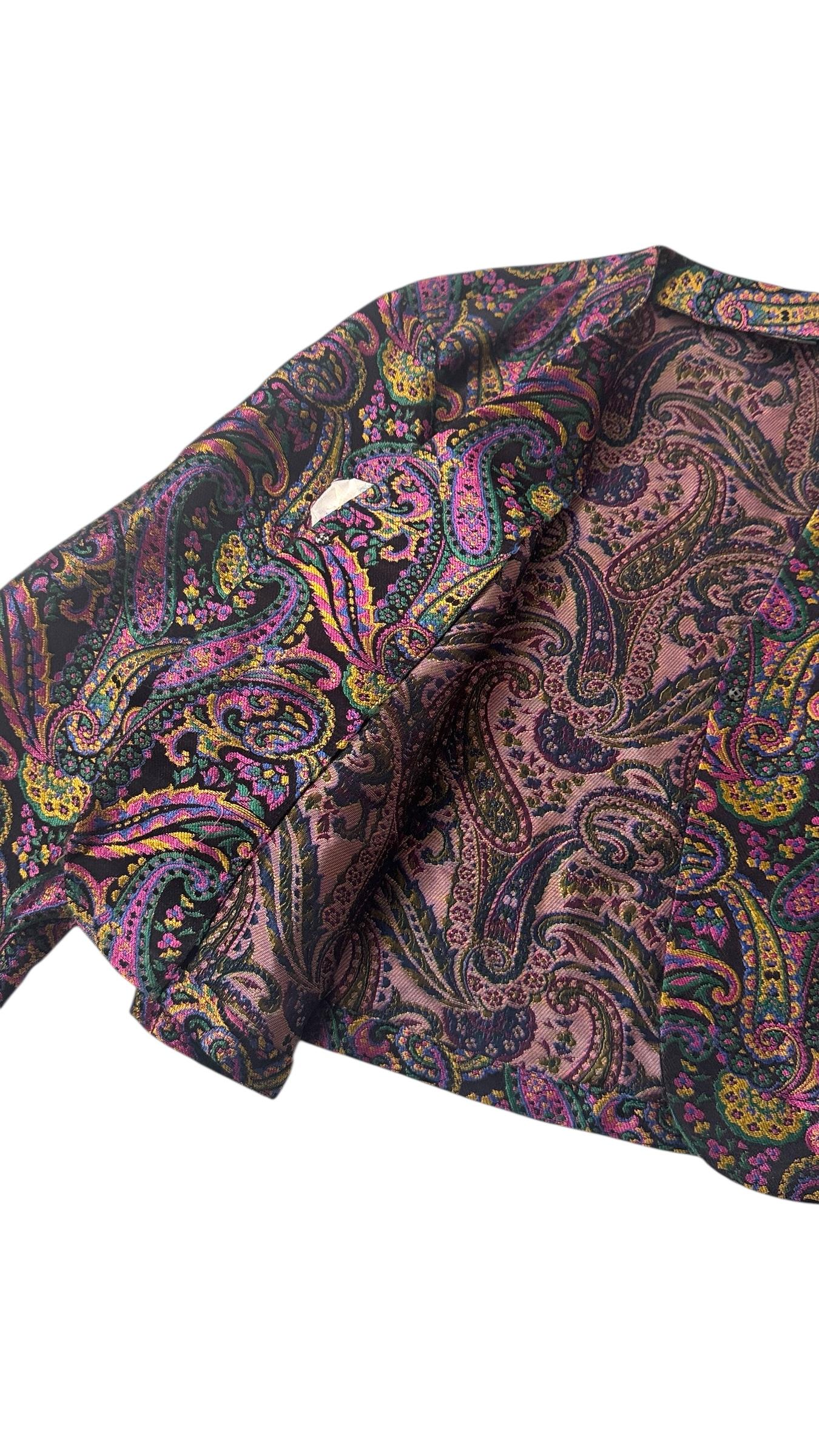 Vintage Paisley Jacquard Jacket with Heart-Shaped Jewel Detail For Sale 5