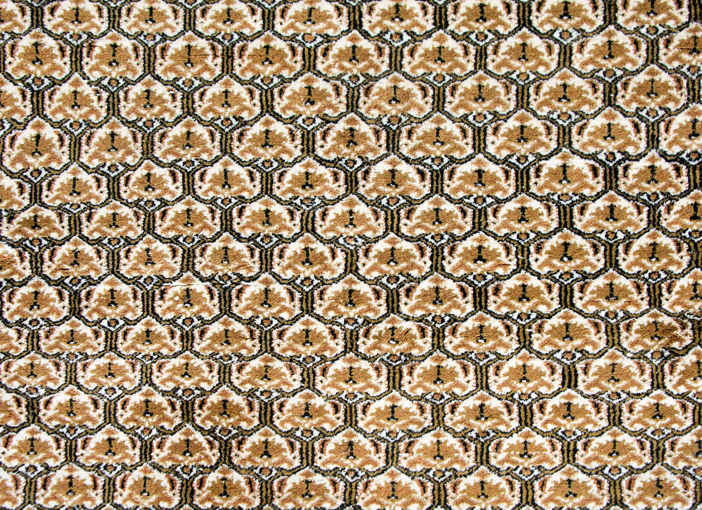 Vintage Pakistani Chi Chi Rug For Sale 3