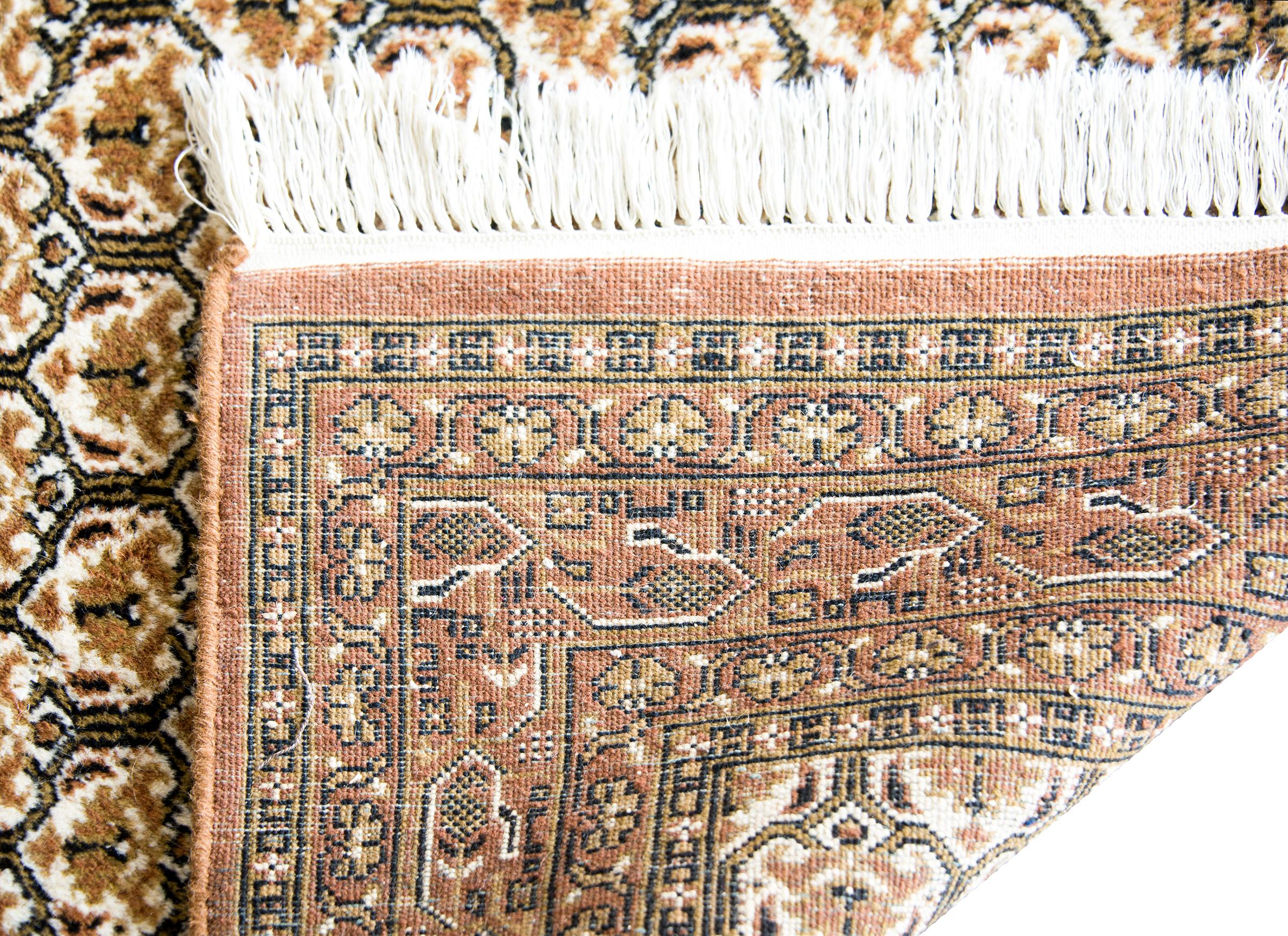 Vintage Pakistani Chi Chi Rug For Sale 7