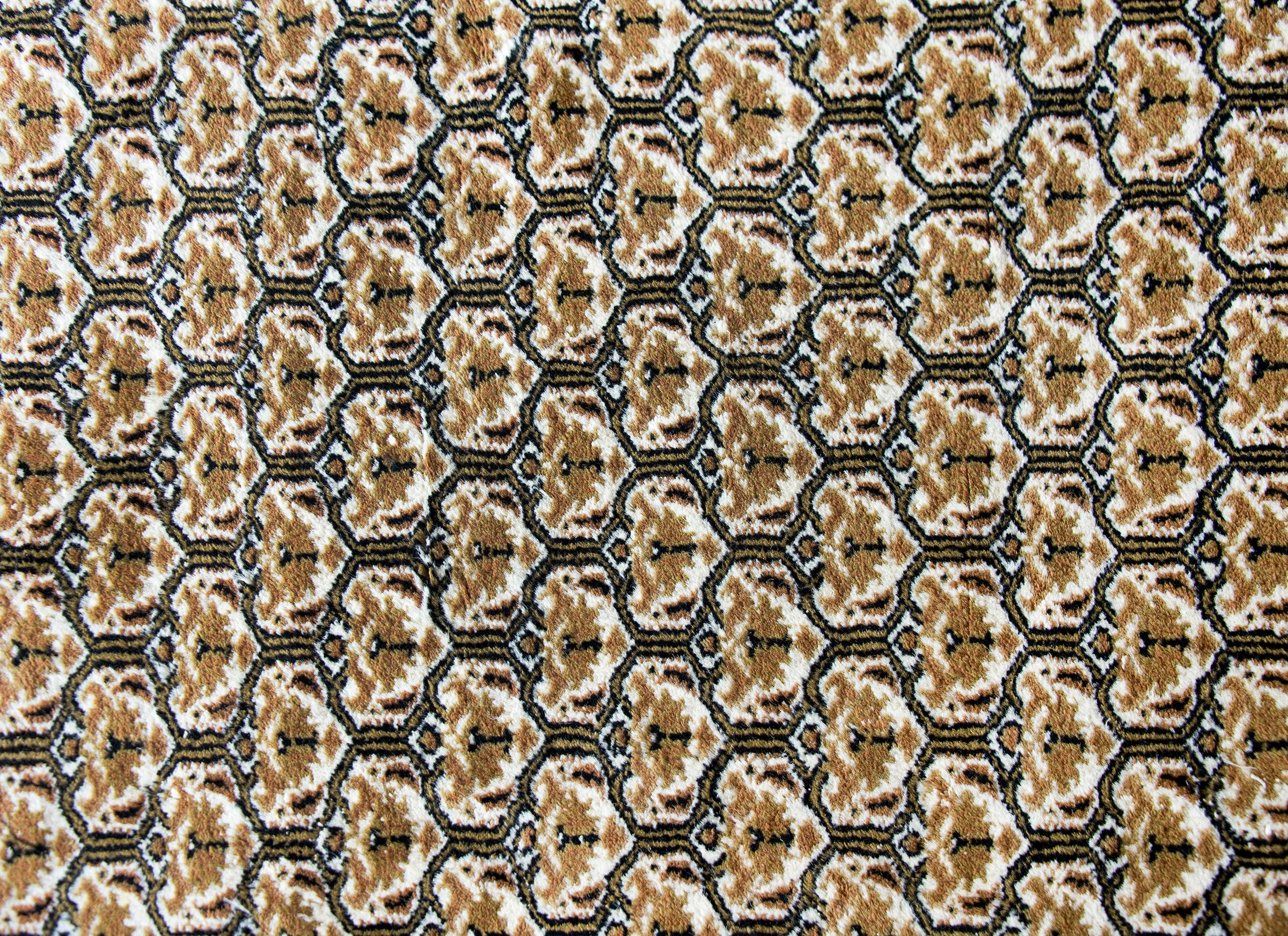 Vintage Pakistani Chi Chi Rug For Sale 1