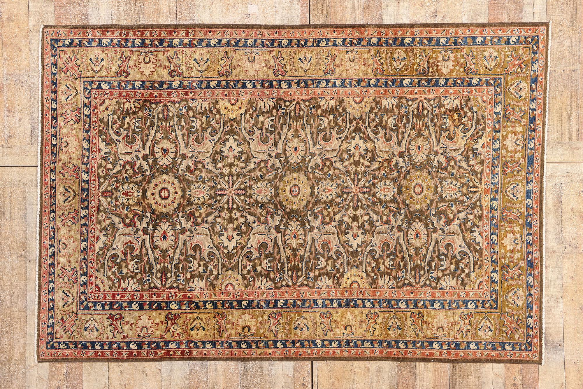 Vintage Pakistani Malayer Carpet with Traditional Style For Sale 4