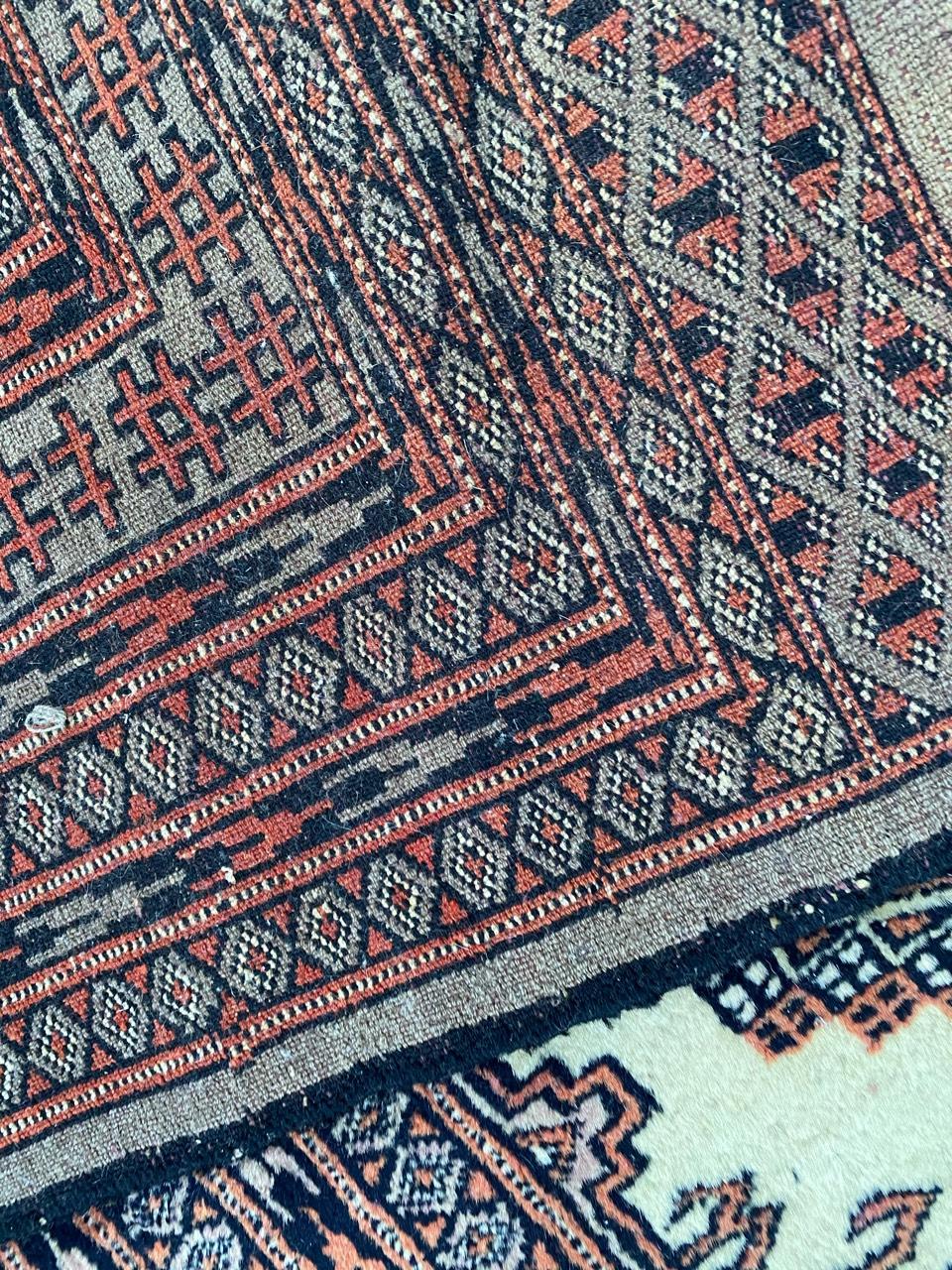 Pakistanischer Vintage-Teppich im Angebot 4