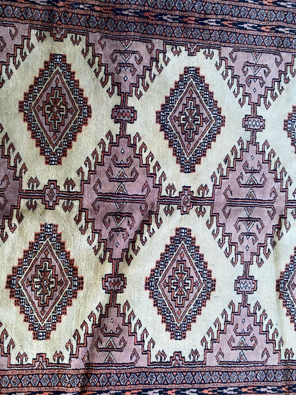 Pakistanischer Vintage-Teppich (Handgeknüpft) im Angebot