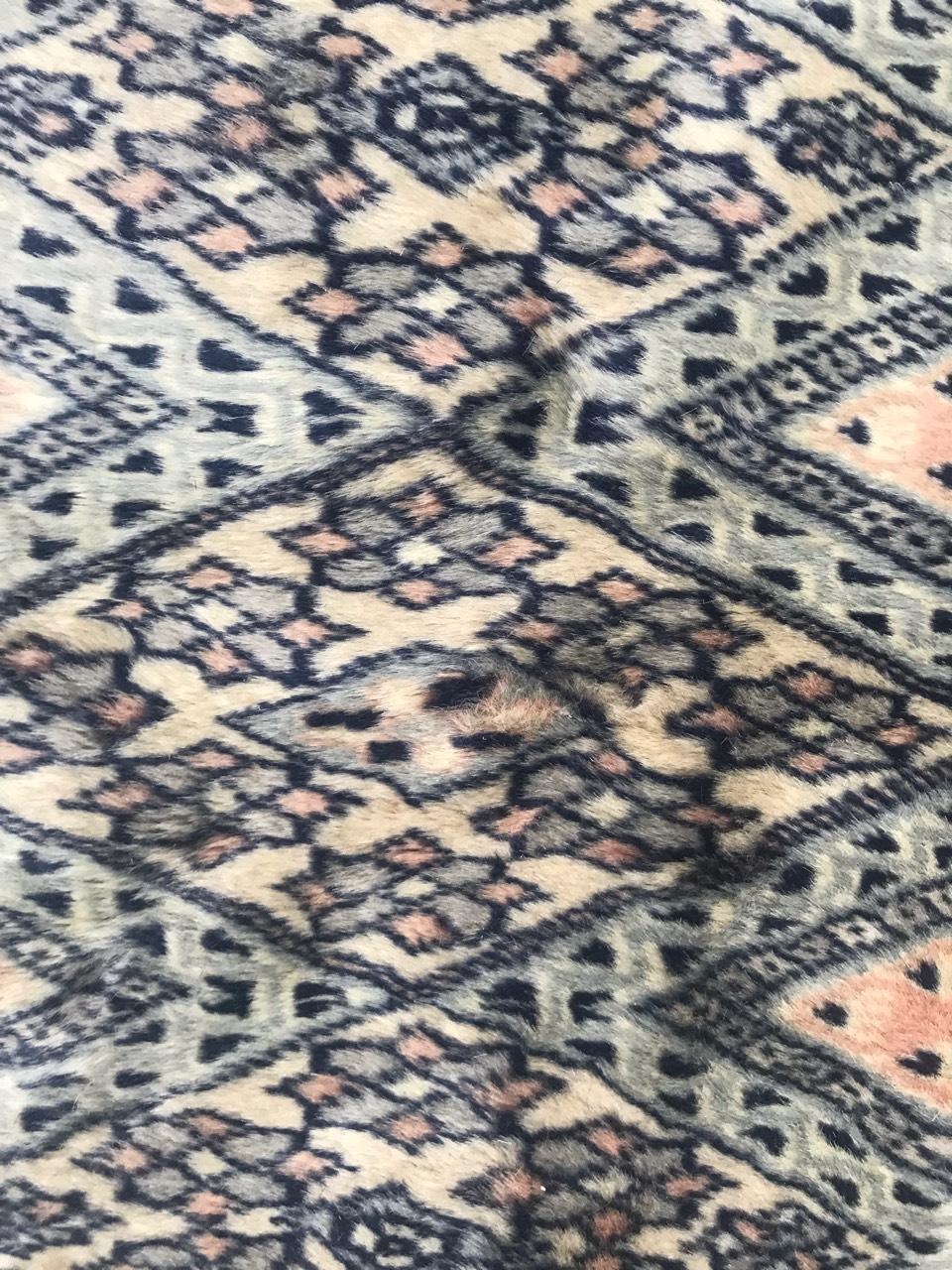 Vintage Pakistani Rug For Sale 2