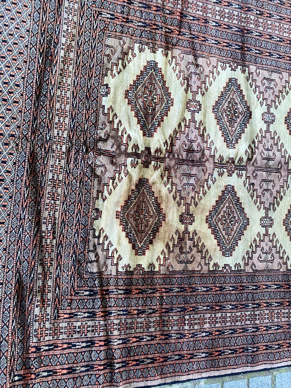 Pakistanischer Vintage-Teppich im Angebot 2