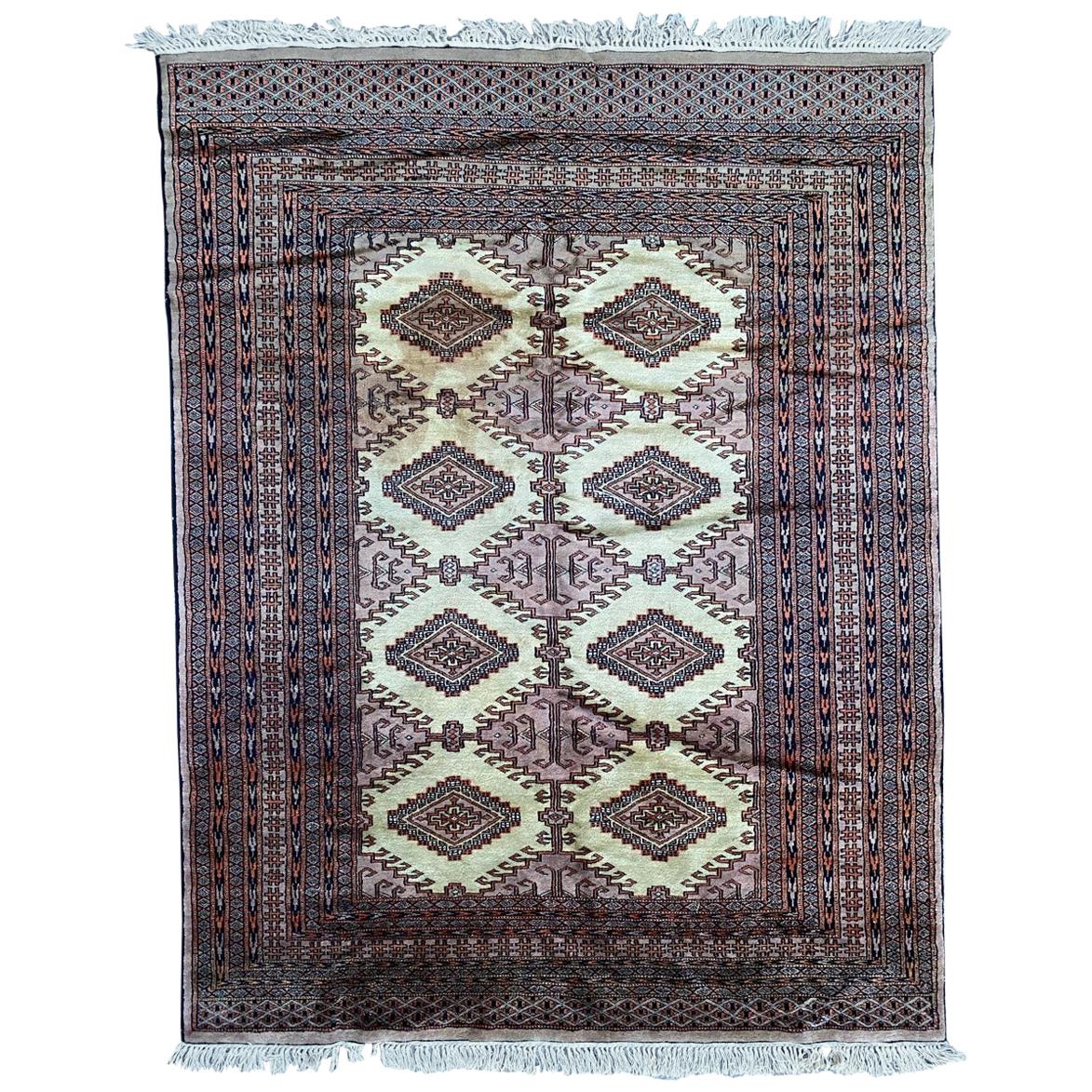 Pakistanischer Vintage-Teppich im Angebot
