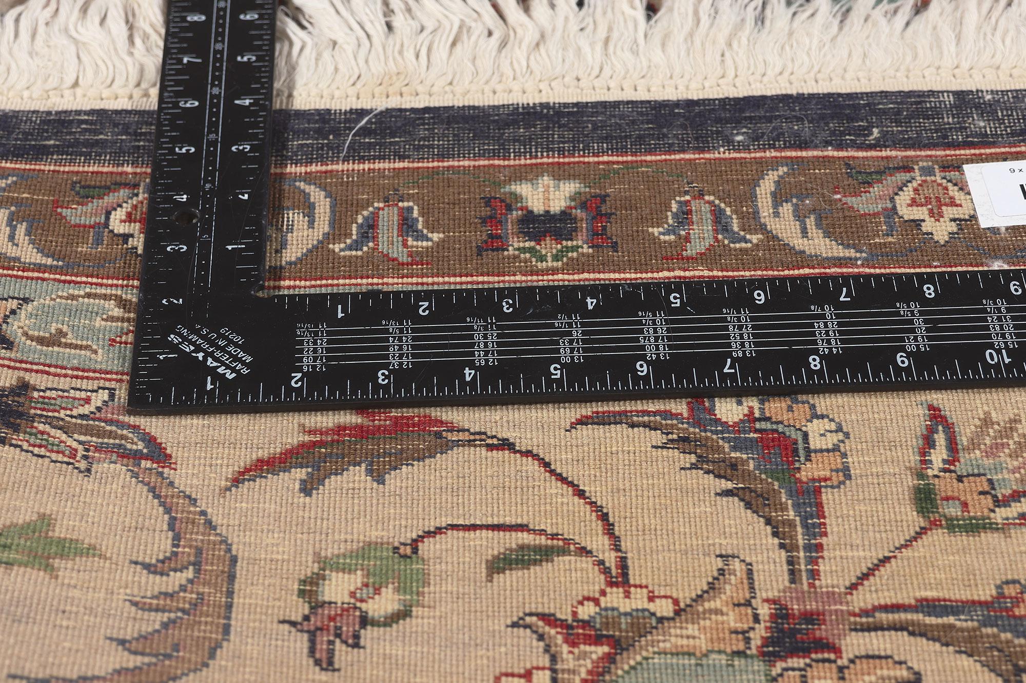 Persischer Pakistanischer Teppich im Hollywood-Regency-Stil (20. Jahrhundert) im Angebot