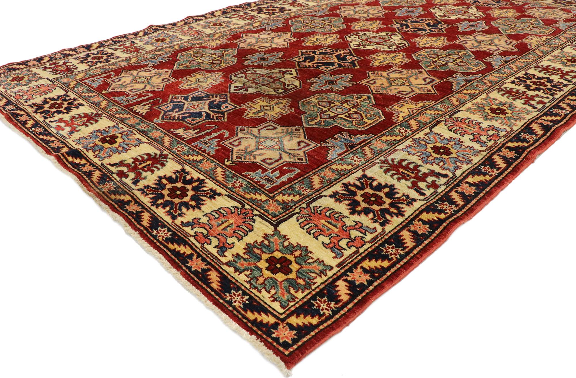 77532, vintage Pakistani rug with modern American Colonial style. Displaying well-balanced symmetry with a modern design aesthetic, this hand knotted wool vintage Pakistani rug beautifully embodies American Colonial style with tribal vibes. The