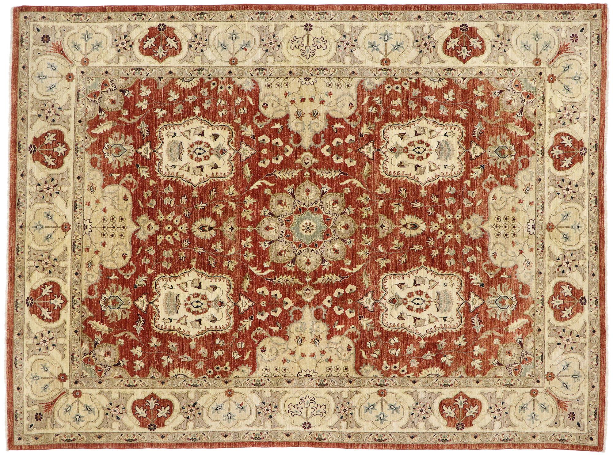 Vintage Pakistani Rug with Traditional Style For Sale 1