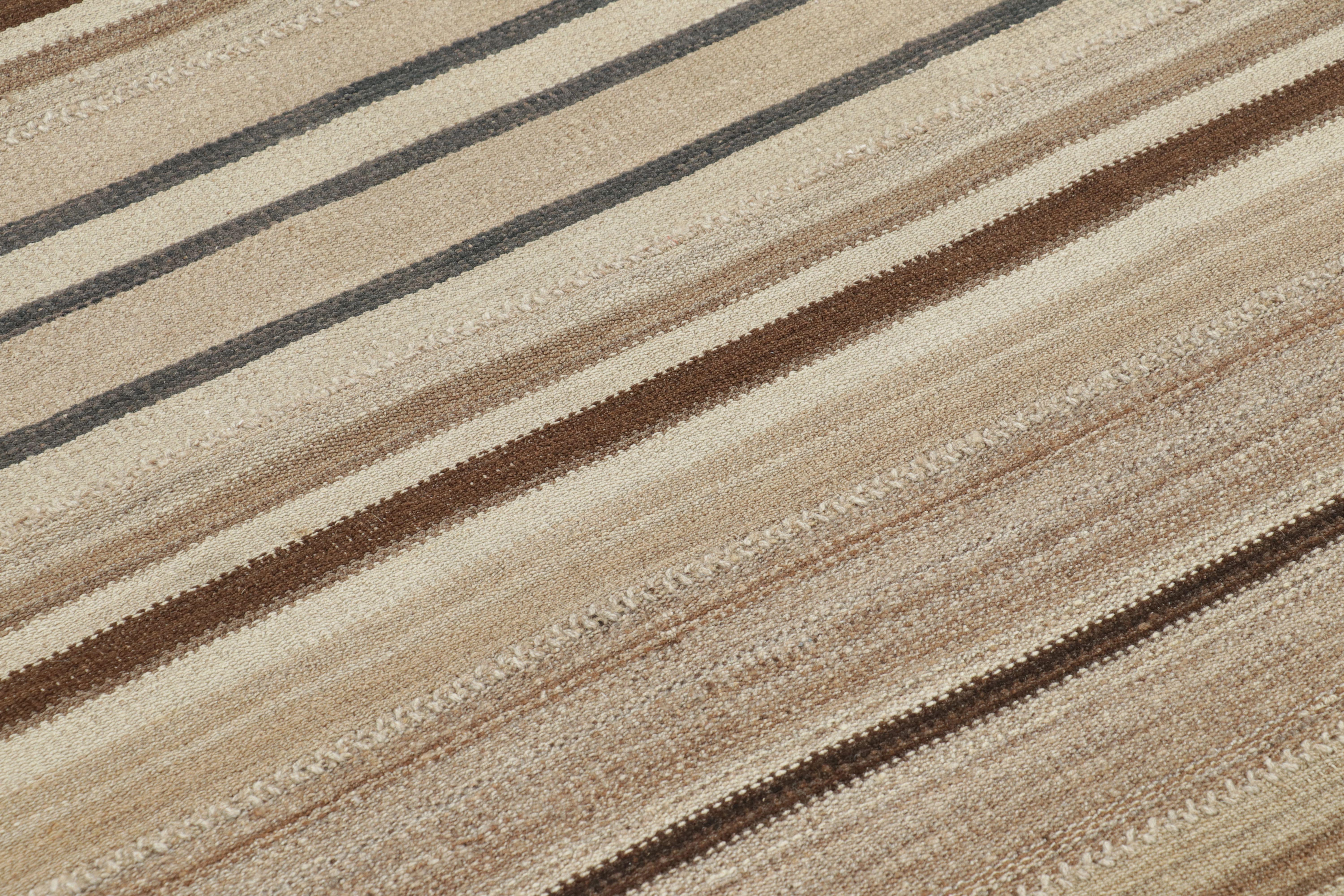Tissé à la main Vintage Palas Bidjar Persian Square Kilim, Beige-Brown Stripes - Rug & Kilim en vente