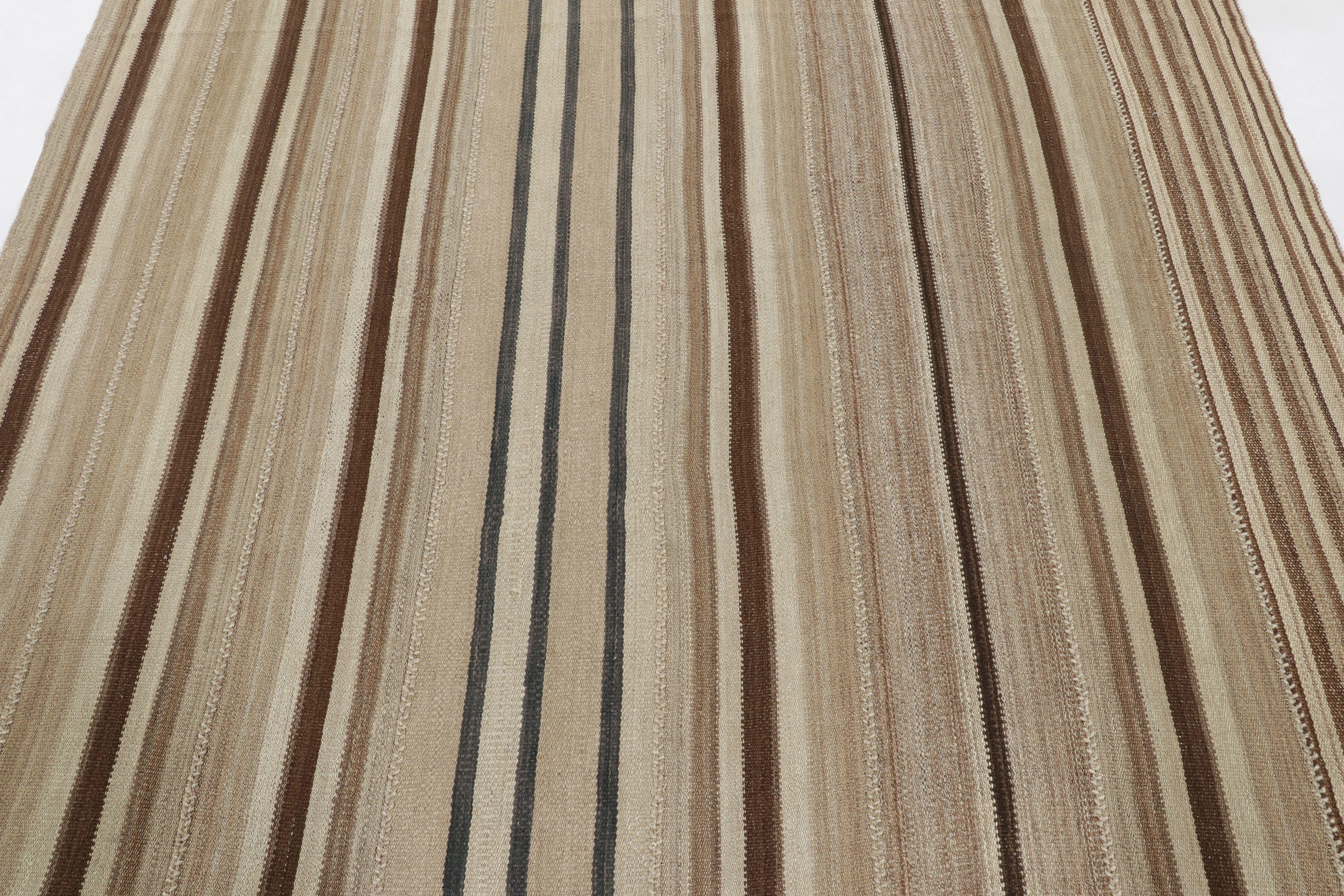 Vintage Palas Bidjar Persian Square Kilim, Beige-Brown Stripes - Rug & Kilim Bon état - En vente à Long Island City, NY