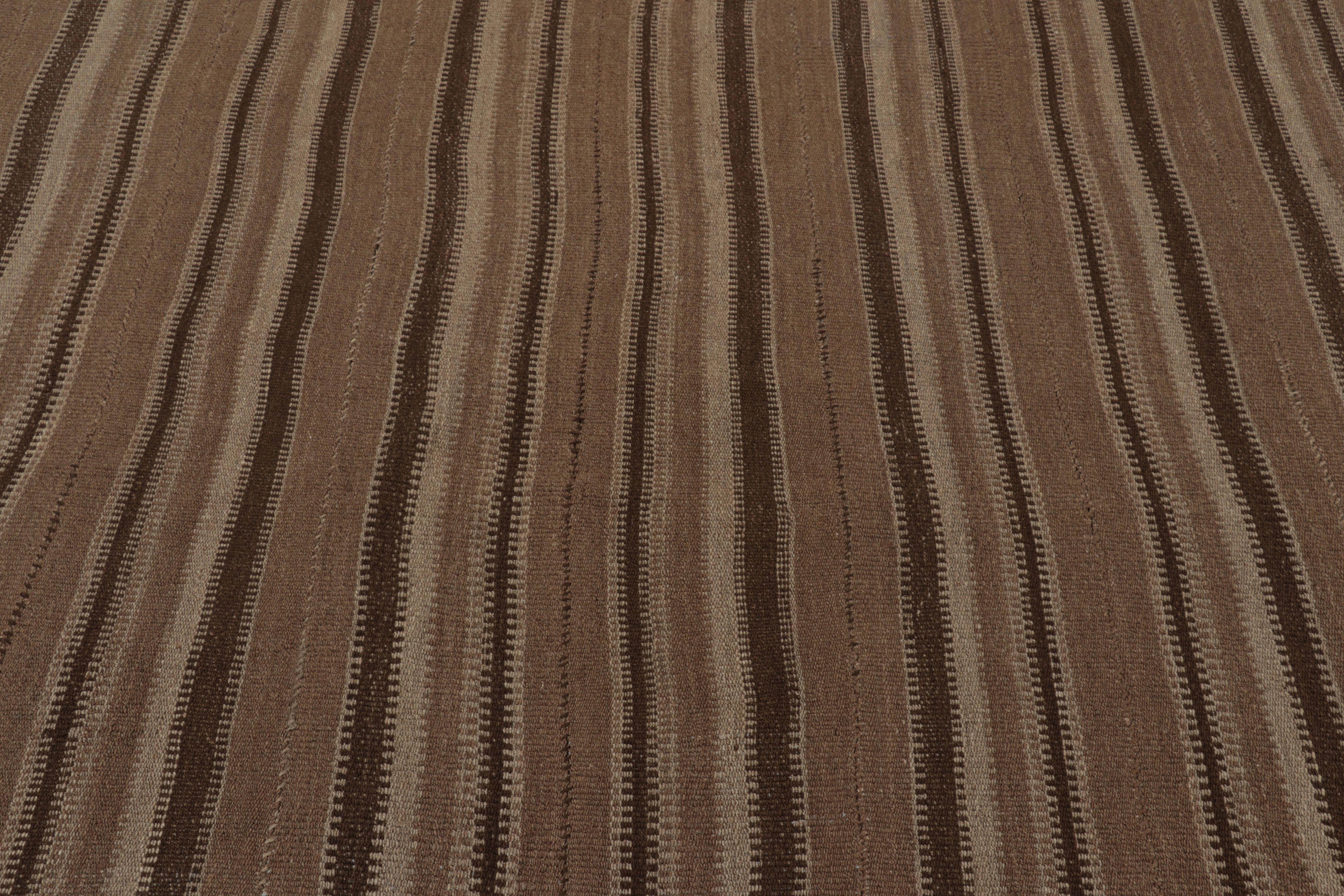 Vintage Palas Bidjari Persischer Quadratischer Kilim, Brauner Geometrischer Streifen - Rug & Kilim (Kelim) im Angebot