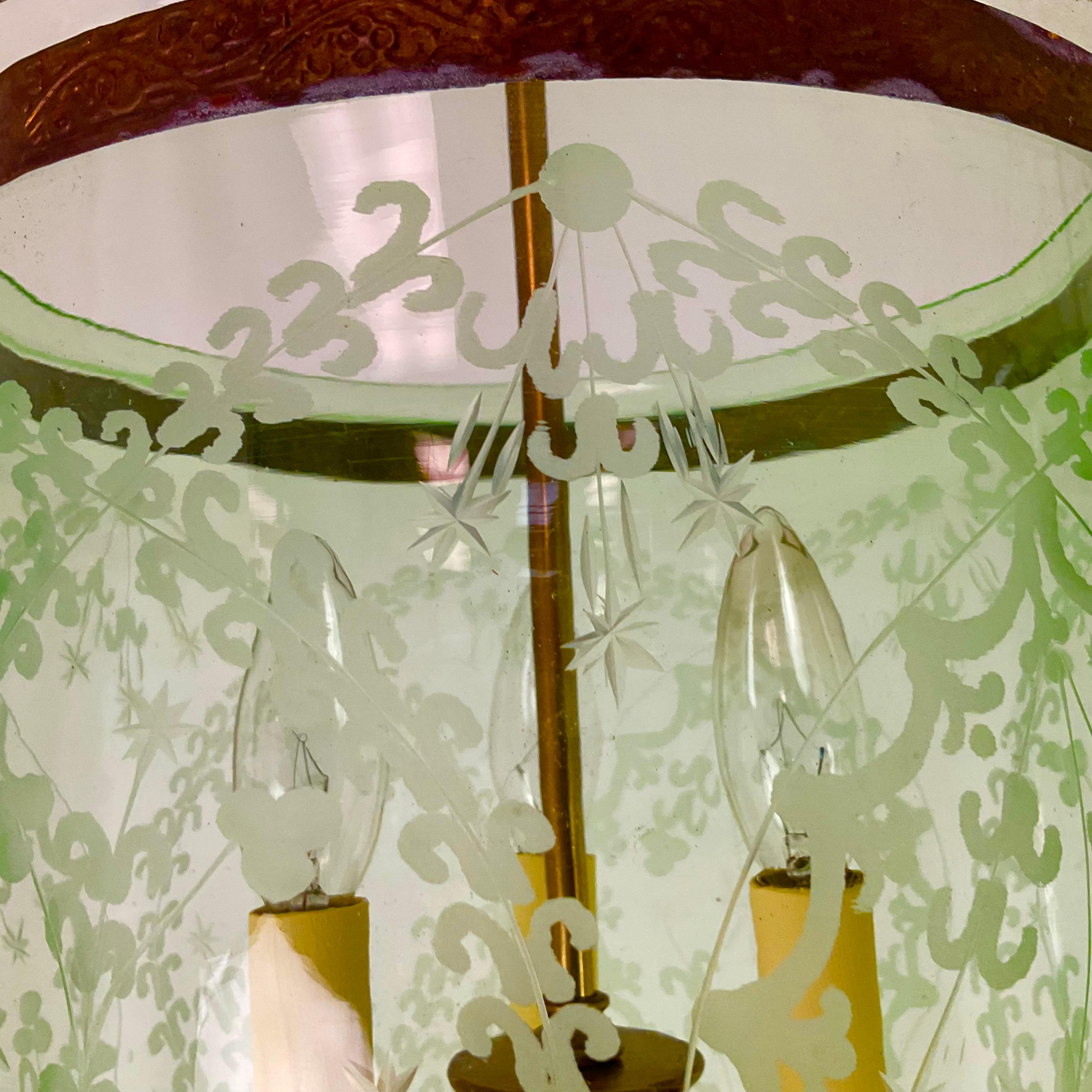 Campane da fumo in vetro acidato verde pallido vintage in vendita 3