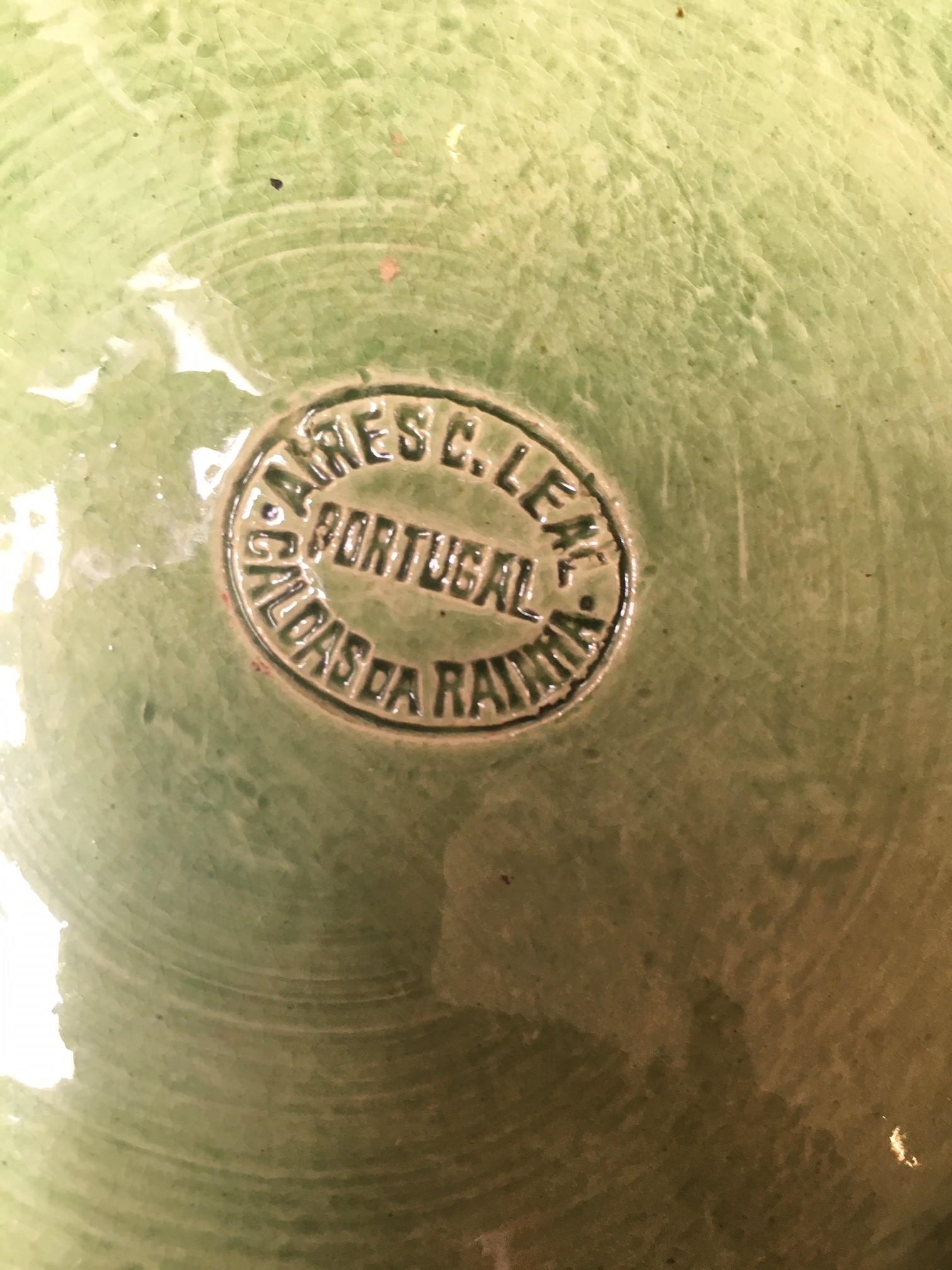 Plato de Frutas y Hojas de Cerámica Artística Estilo Palissey Vintage de Caldas Da Rainha siglo XIX en venta