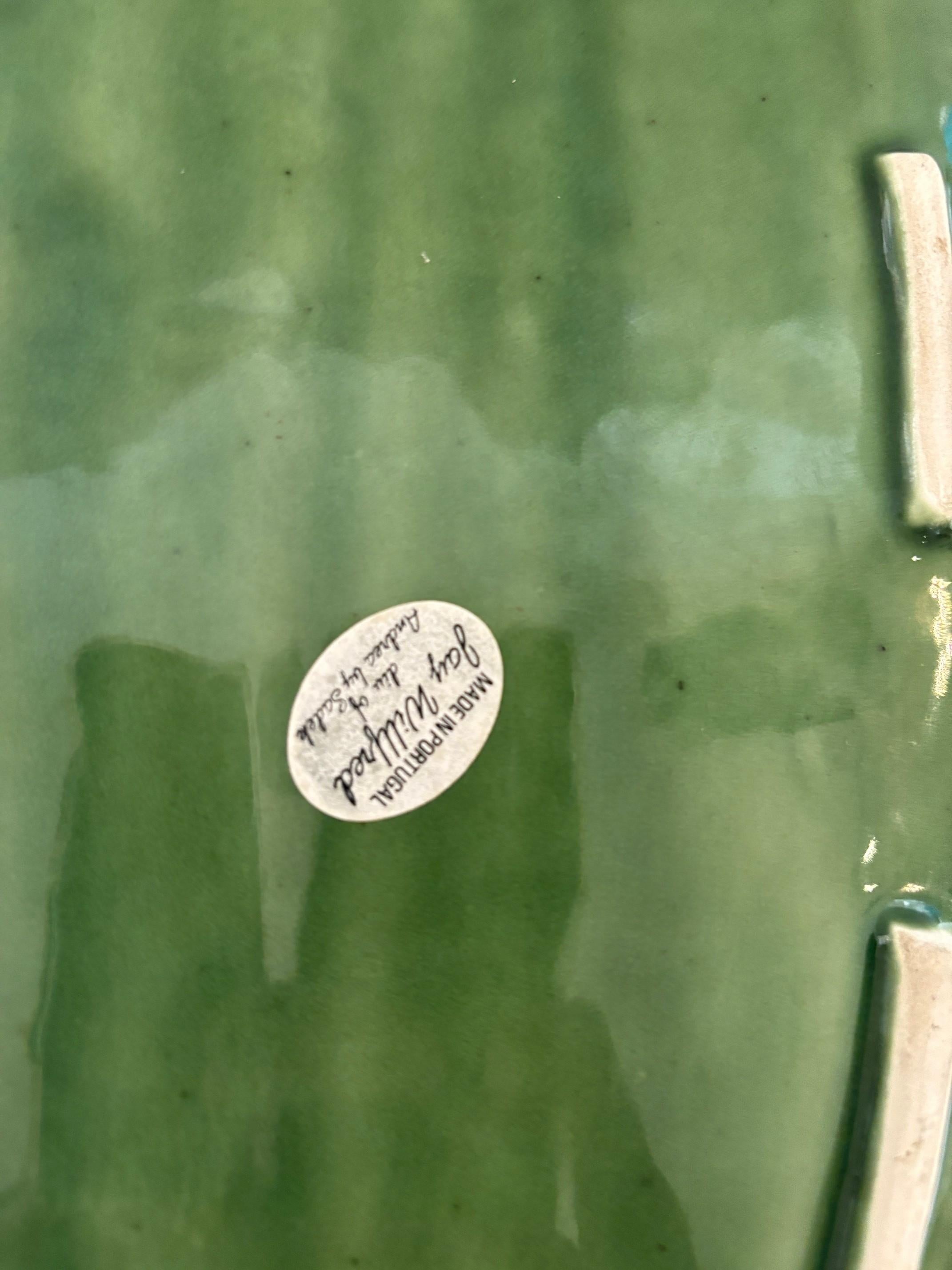 Piatto d'arte d'epoca in stile Palissy dipinto a mano da Jay Willfred Sadek in vendita 6