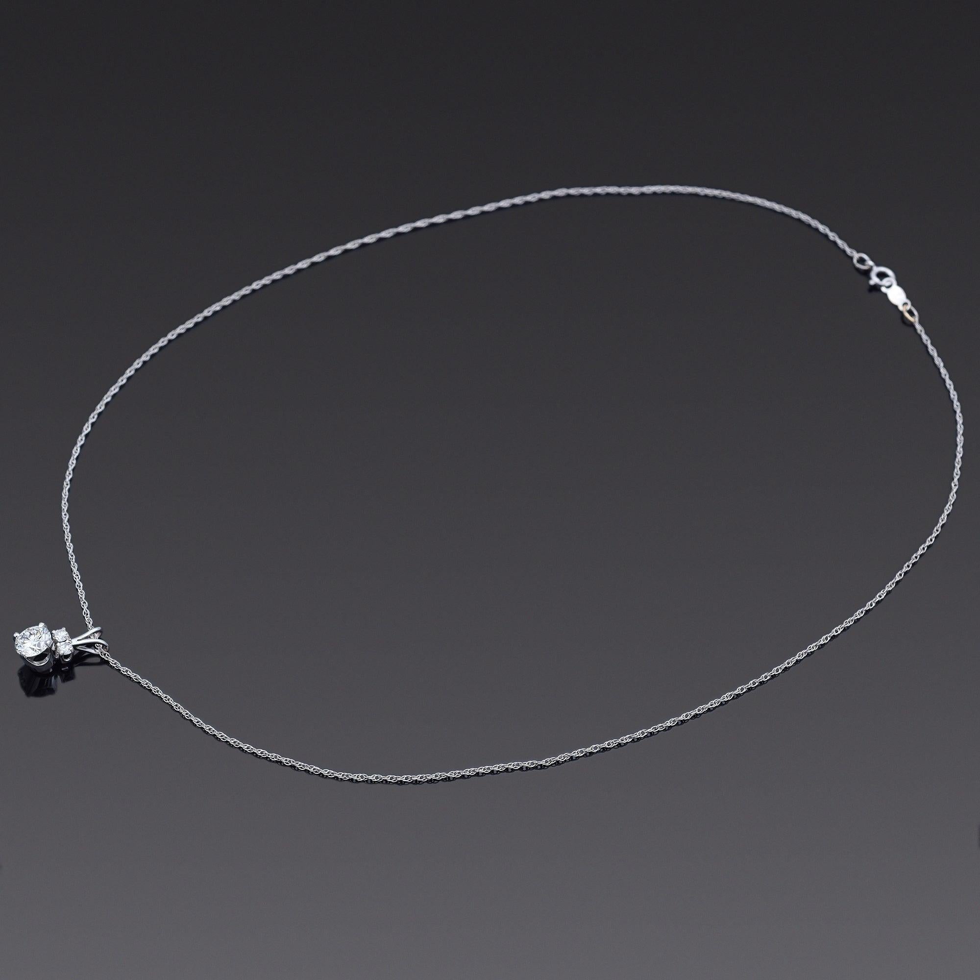 Round Cut Vintage Palladium 0.93 TCW Diamond Pendant with White Gold Necklace For Sale