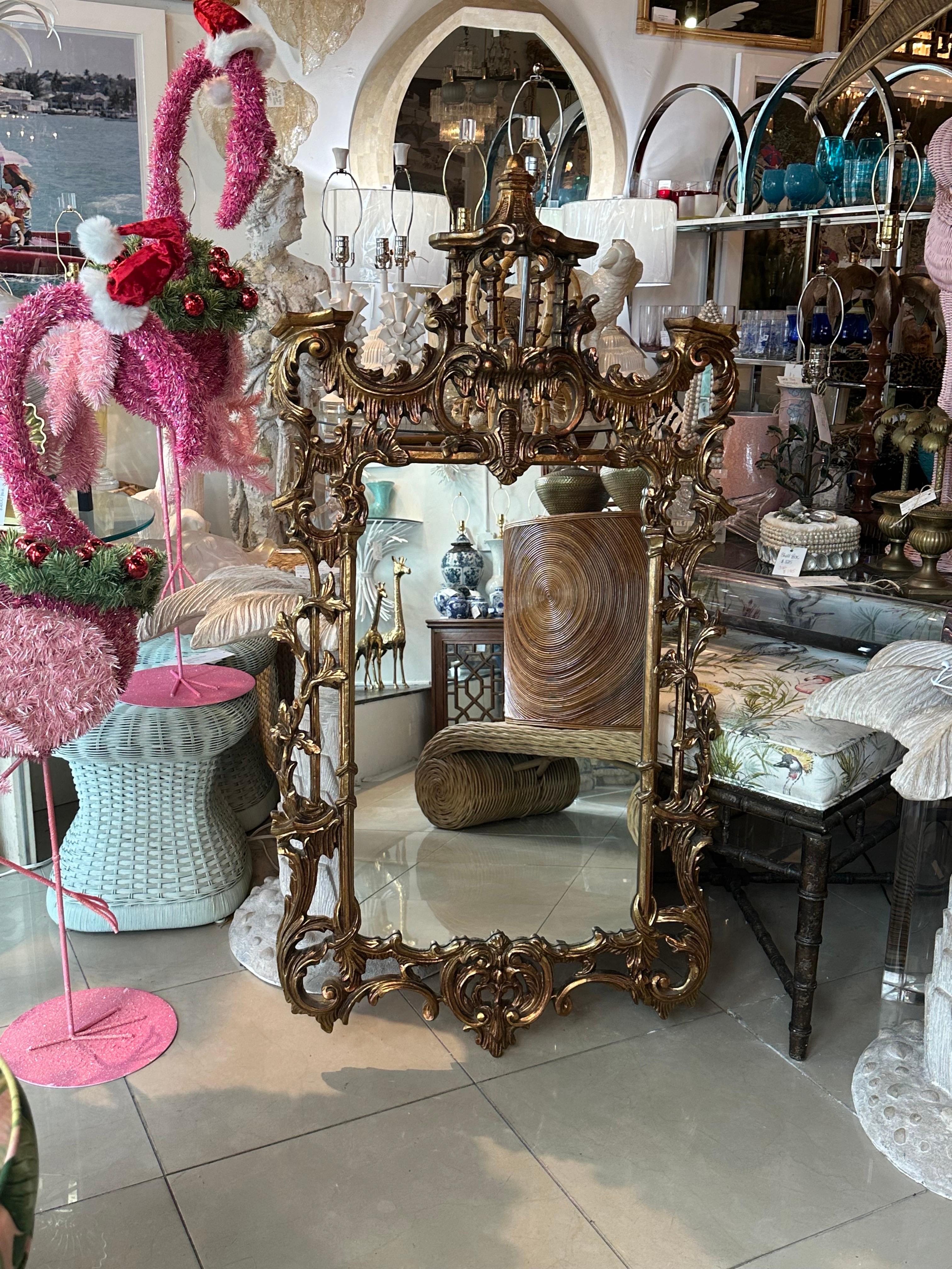 Vieux miroir mural pagode Chippendale chinois de Palm Beach Chinoiserie avec cloches en vente 4