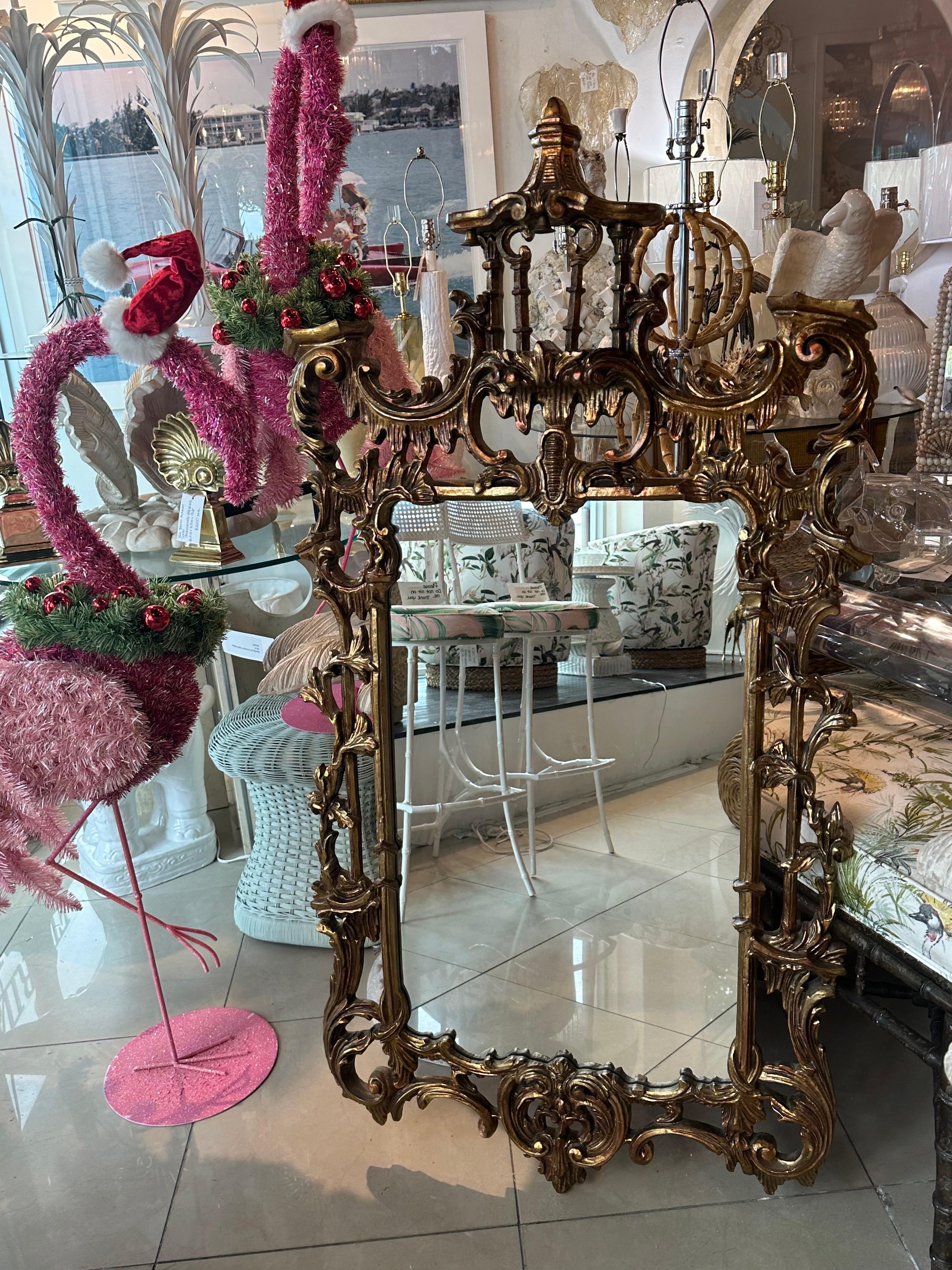 Fin du 20e siècle Vieux miroir mural pagode Chippendale chinois de Palm Beach Chinoiserie avec cloches en vente