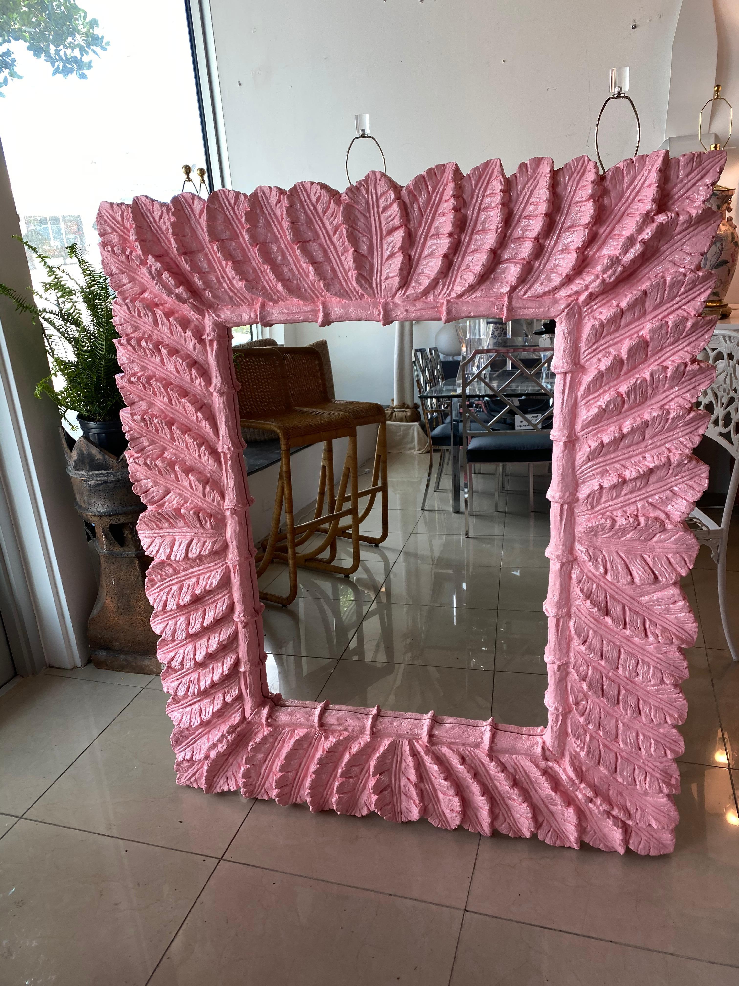Vintage Palm Beach Coral Pink Lacquered Palm Leaf Large Wall Mirror In Good Condition In West Palm Beach, FL