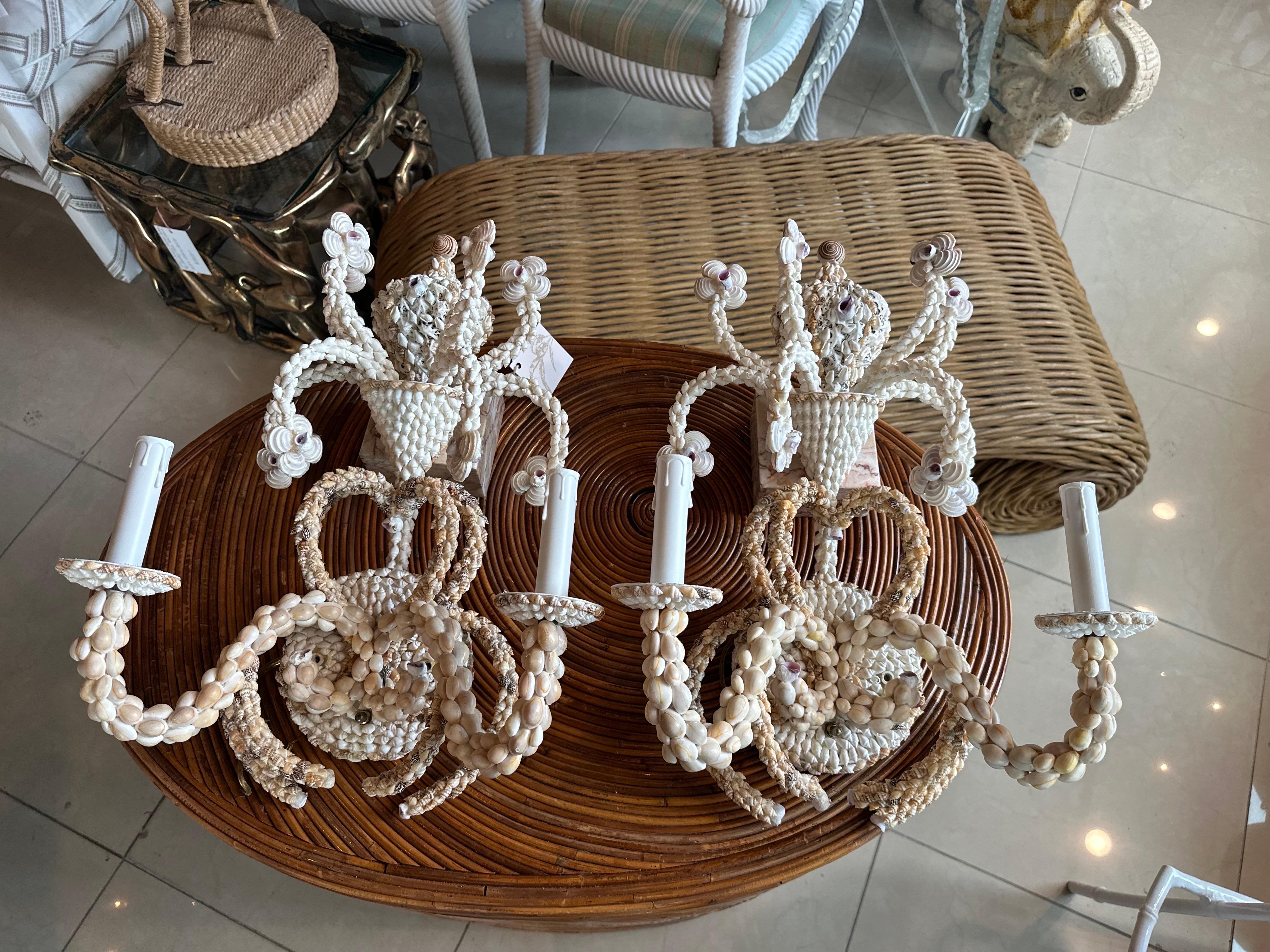 Vintage Palm Beach Pair of Seashell Shell Encrusted Sconce Wall Lights For Sale 6