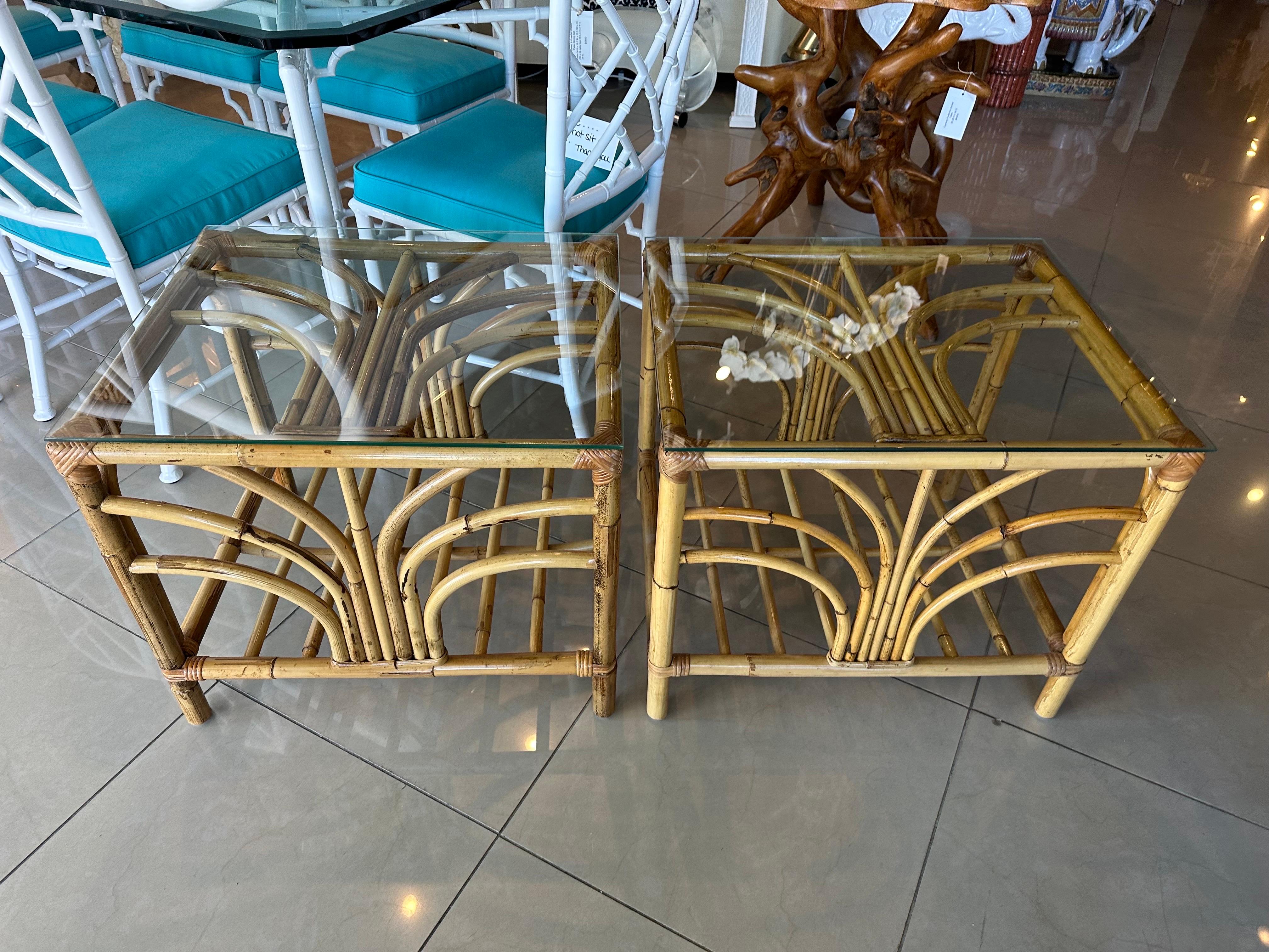 Vintage Palm Beach Pair Rattan Bamboo Starburst End Side Tables Glass Tops In Good Condition For Sale In West Palm Beach, FL