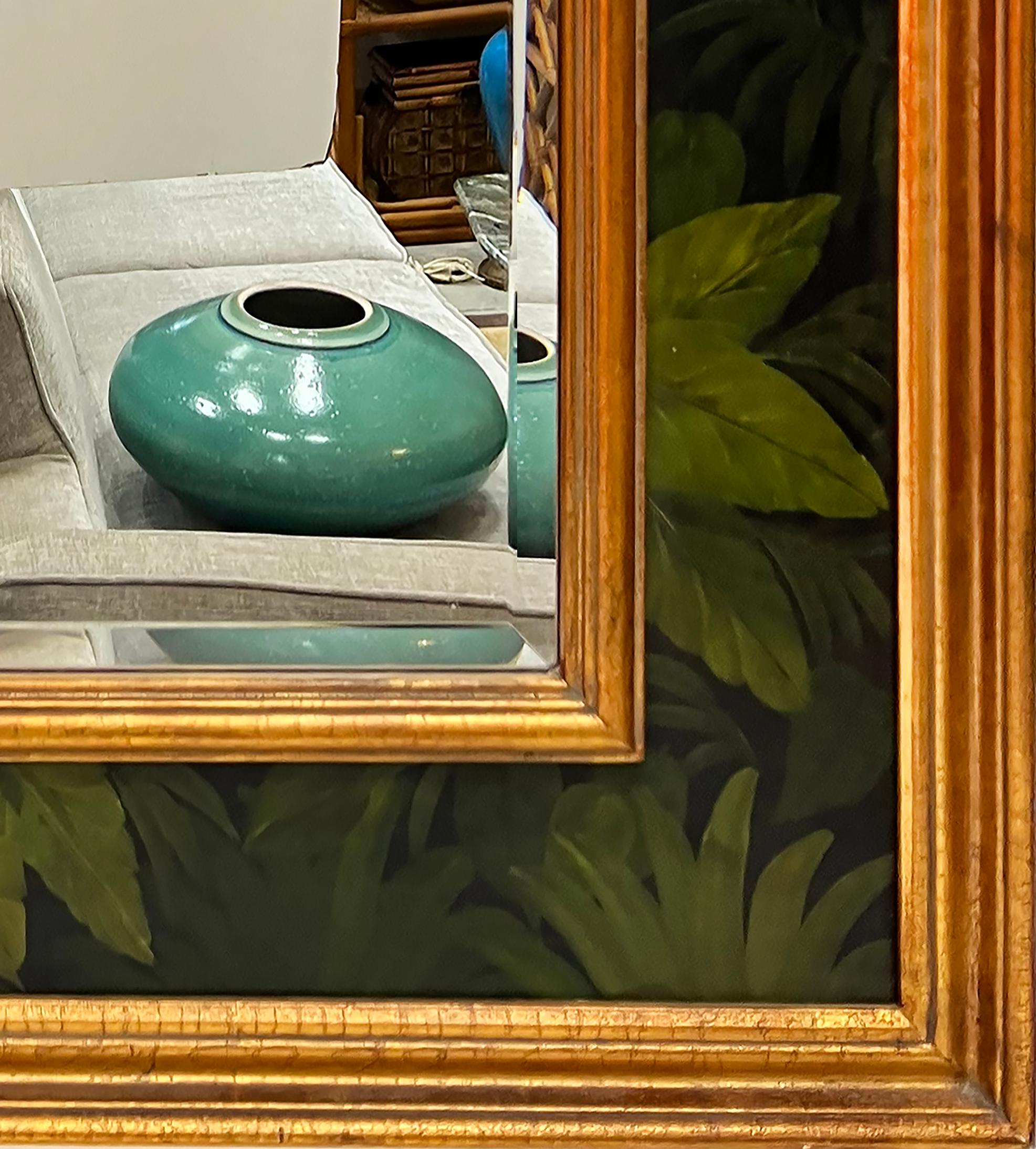 Miroir biseauté peint à la main de style Palm Beach Regency, toucan avec feuillage 1