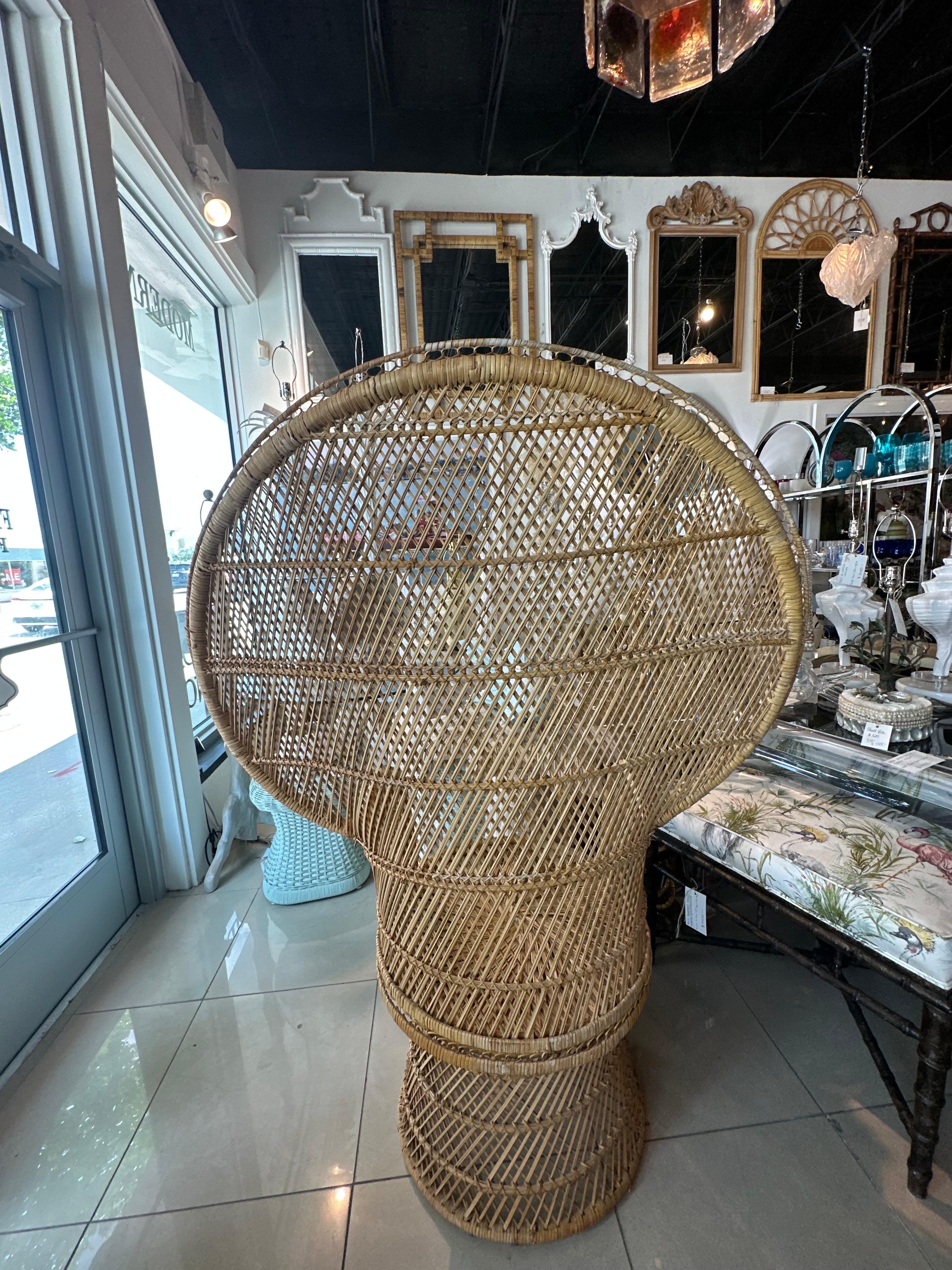 Vintage Palm Beach Tropical Braided Rattan Wicker Peacock Fan Back Chair For Sale 2
