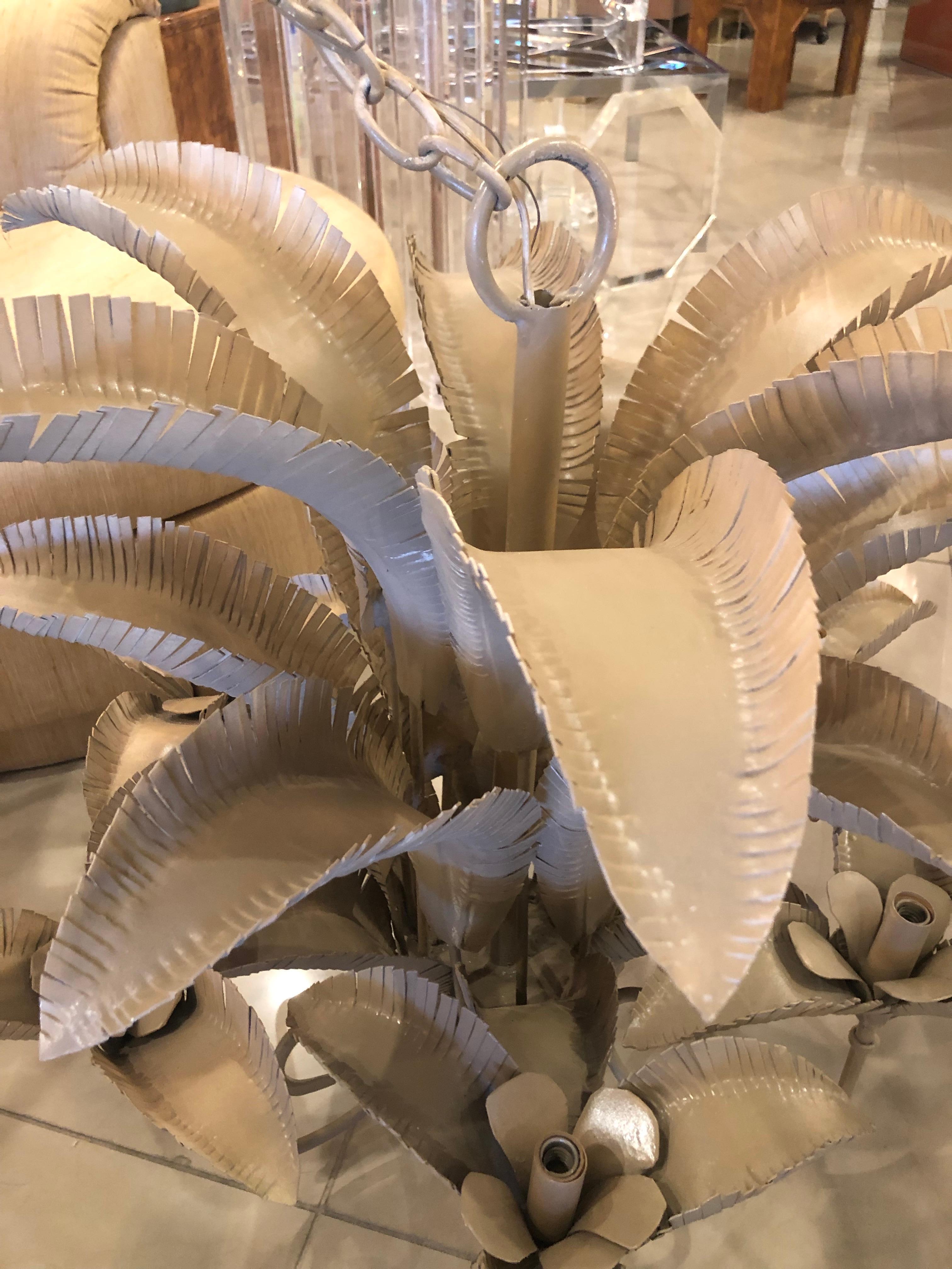 Vintage Palm Beach Tropical Palm Frond Leaf Leaves Metal Tole Chandelier In Good Condition In West Palm Beach, FL