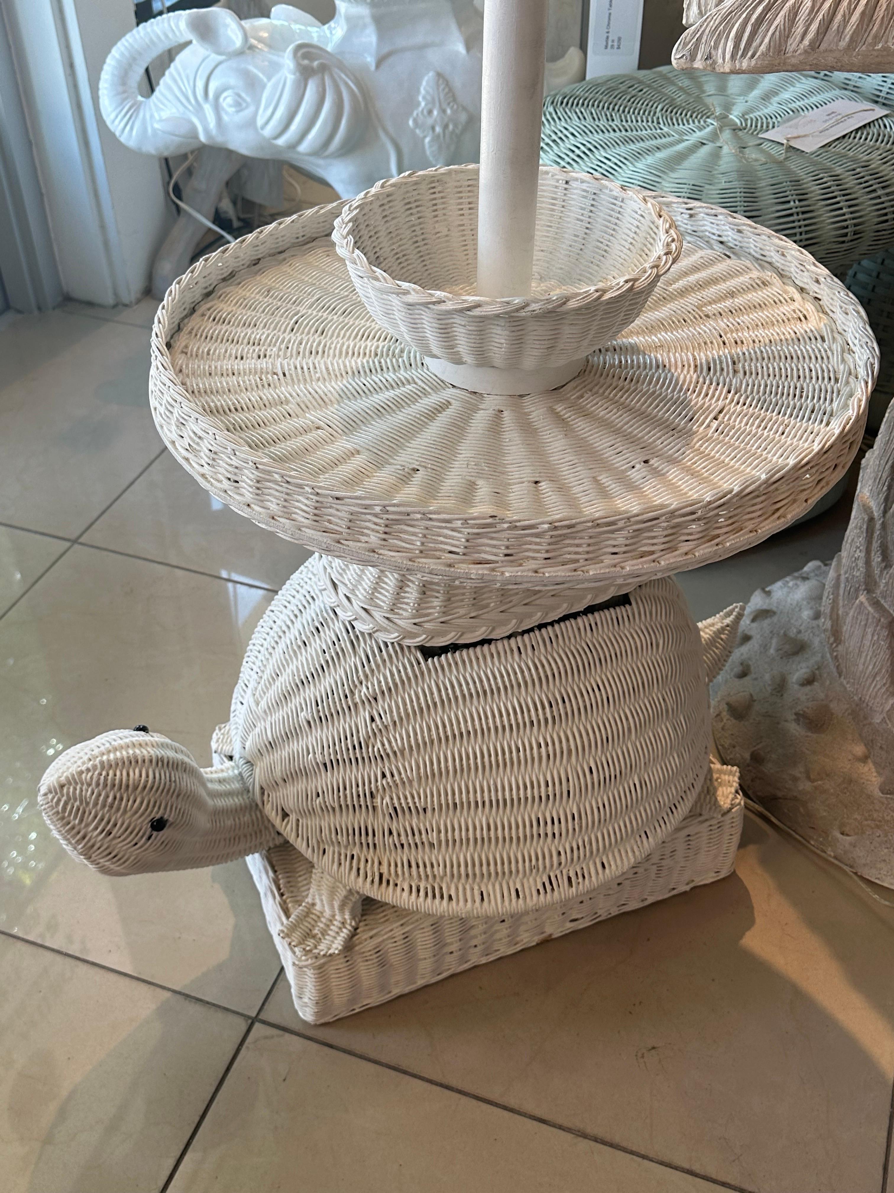 Late 20th Century Vintage Palm Beach Wicker Turtle Floor End Side Table Lamp Newly Wired For Sale