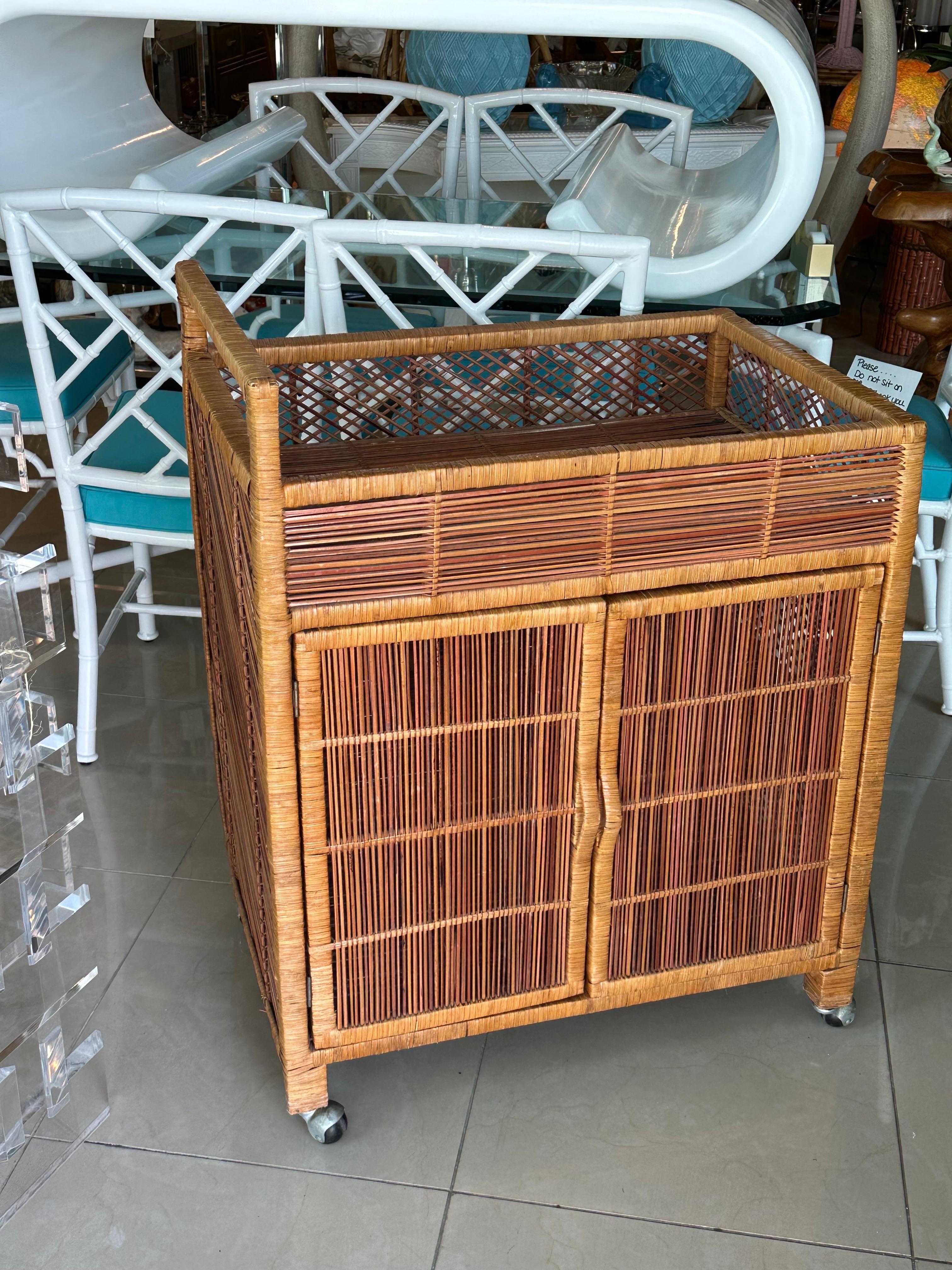 Vintage Palm Beach Wrapped Wicker Reed Rattan Bar Cart with Shelves & Doors For Sale 3
