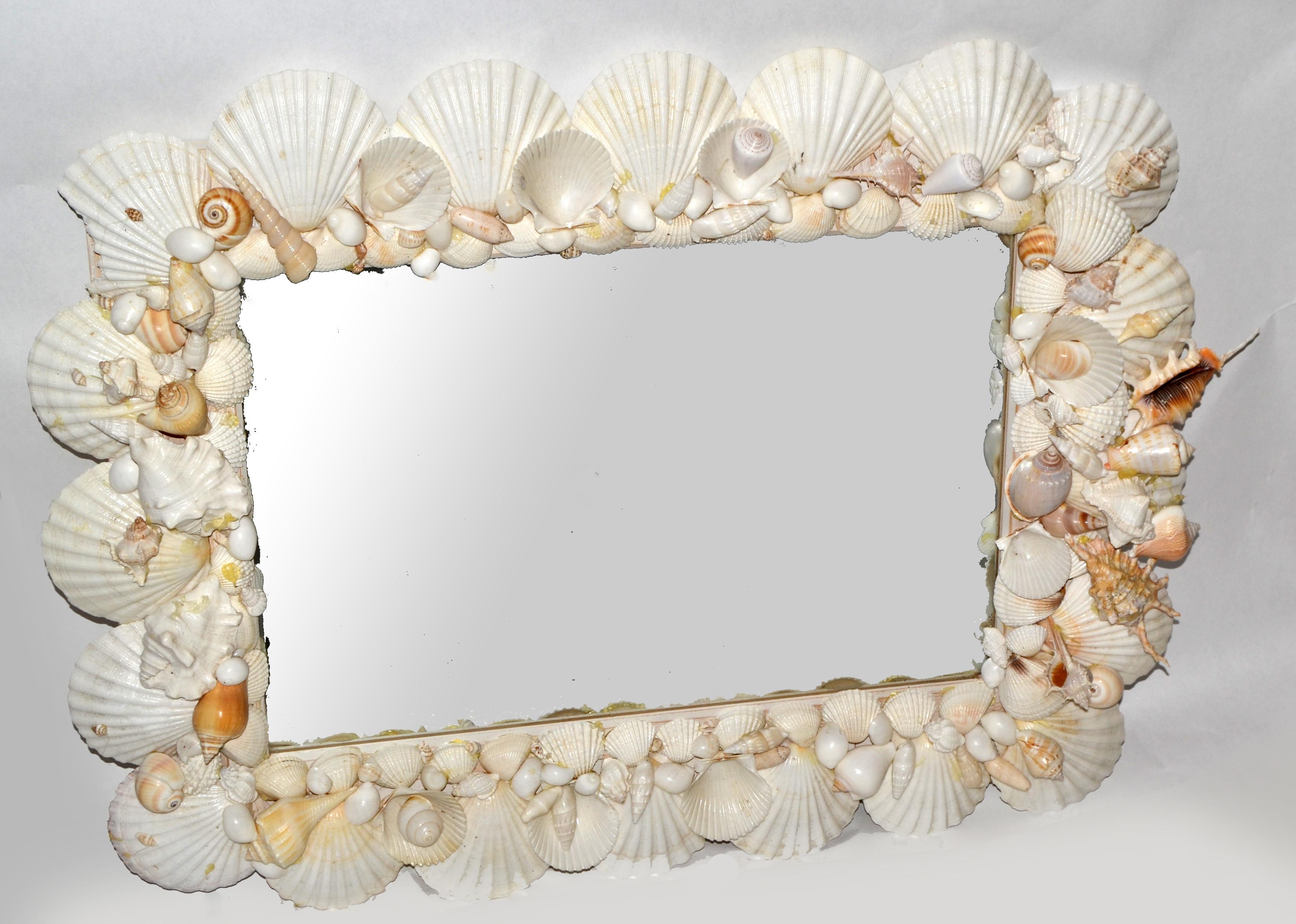 20ième siècle Vintage Palm Regency Coastal Handmade Rectangle Wall Mirror (Miroir rectangulaire) en vente