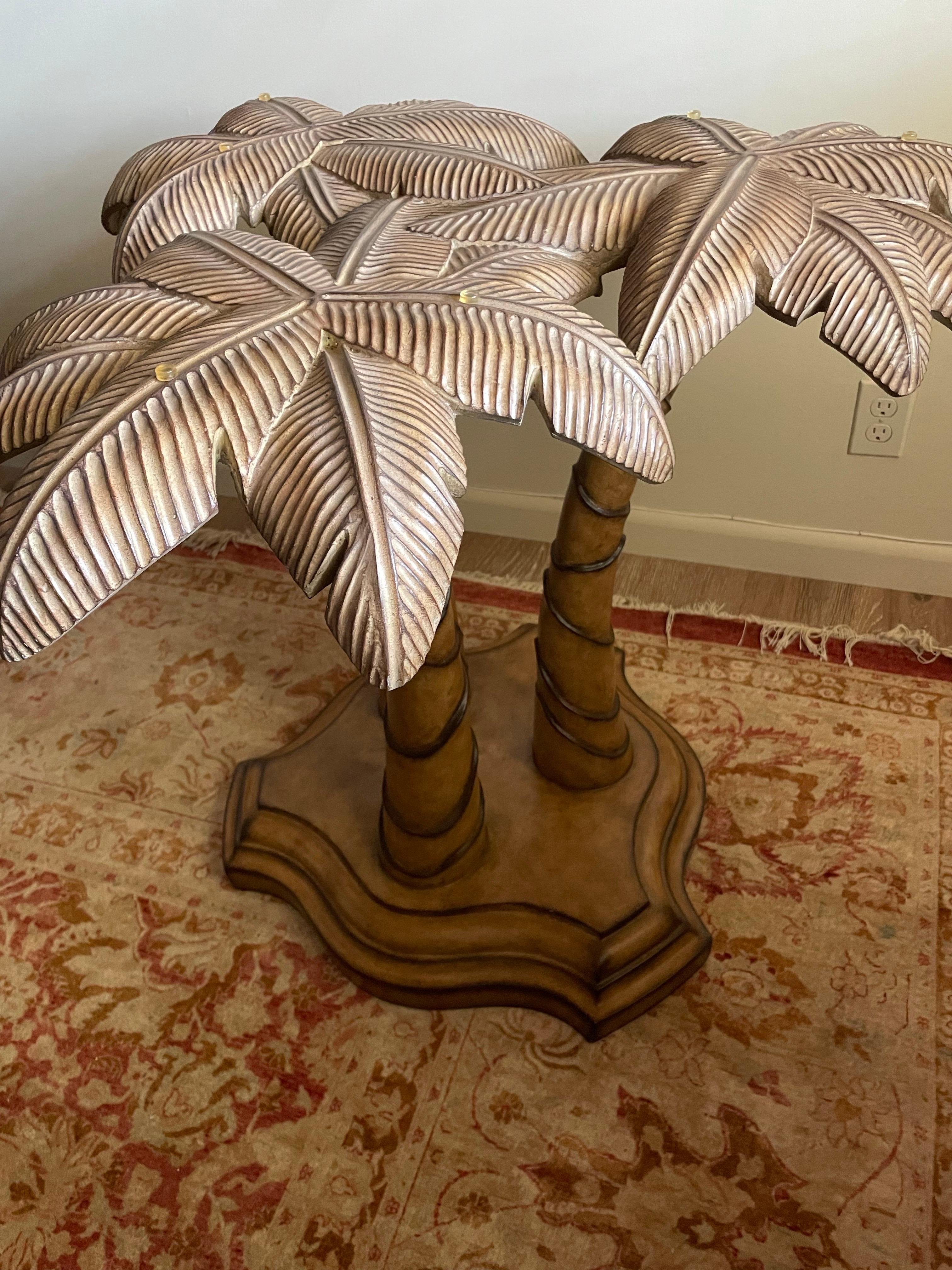 20ième siècle Table de salle à manger vintage en palmier avec plateau en verre en vente