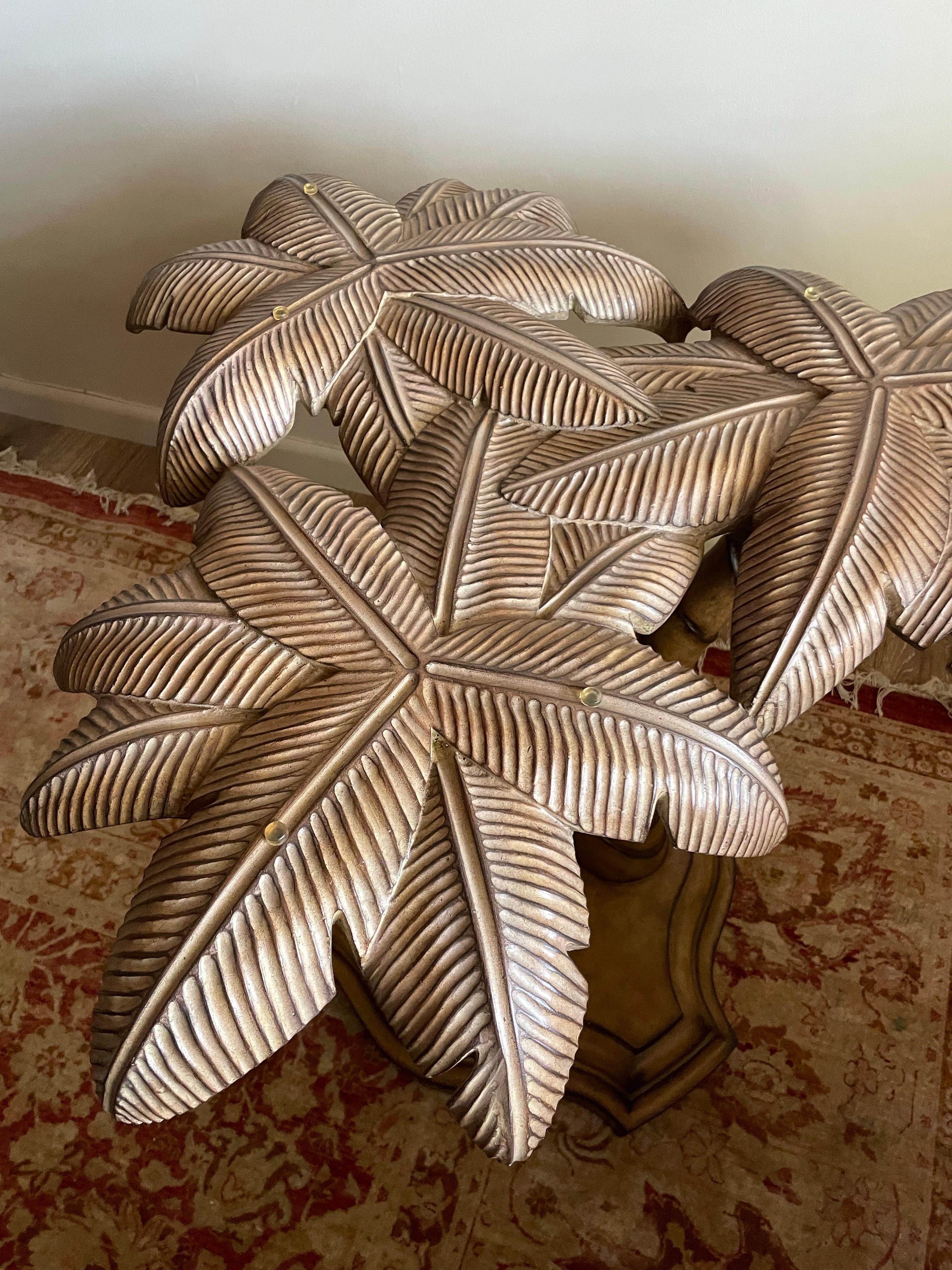 Table de salle à manger vintage en palmier avec plateau en verre en vente 1