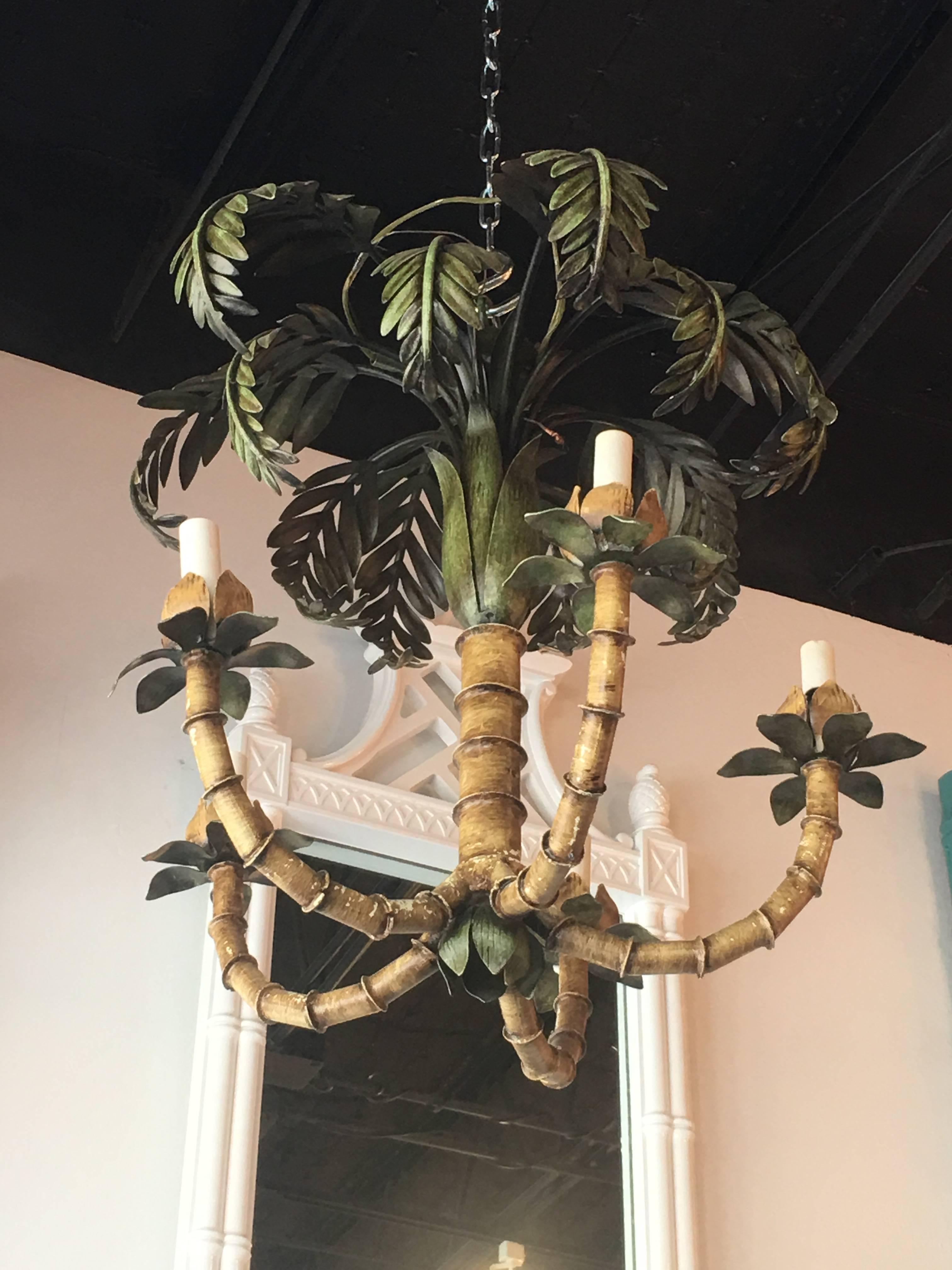 Vintage palm tree leaf, leaves, frond chandelier. Metal. Original finish. Comes with original ceiling canopy, chain not included. Can be lacquered in another color for an additional charge.