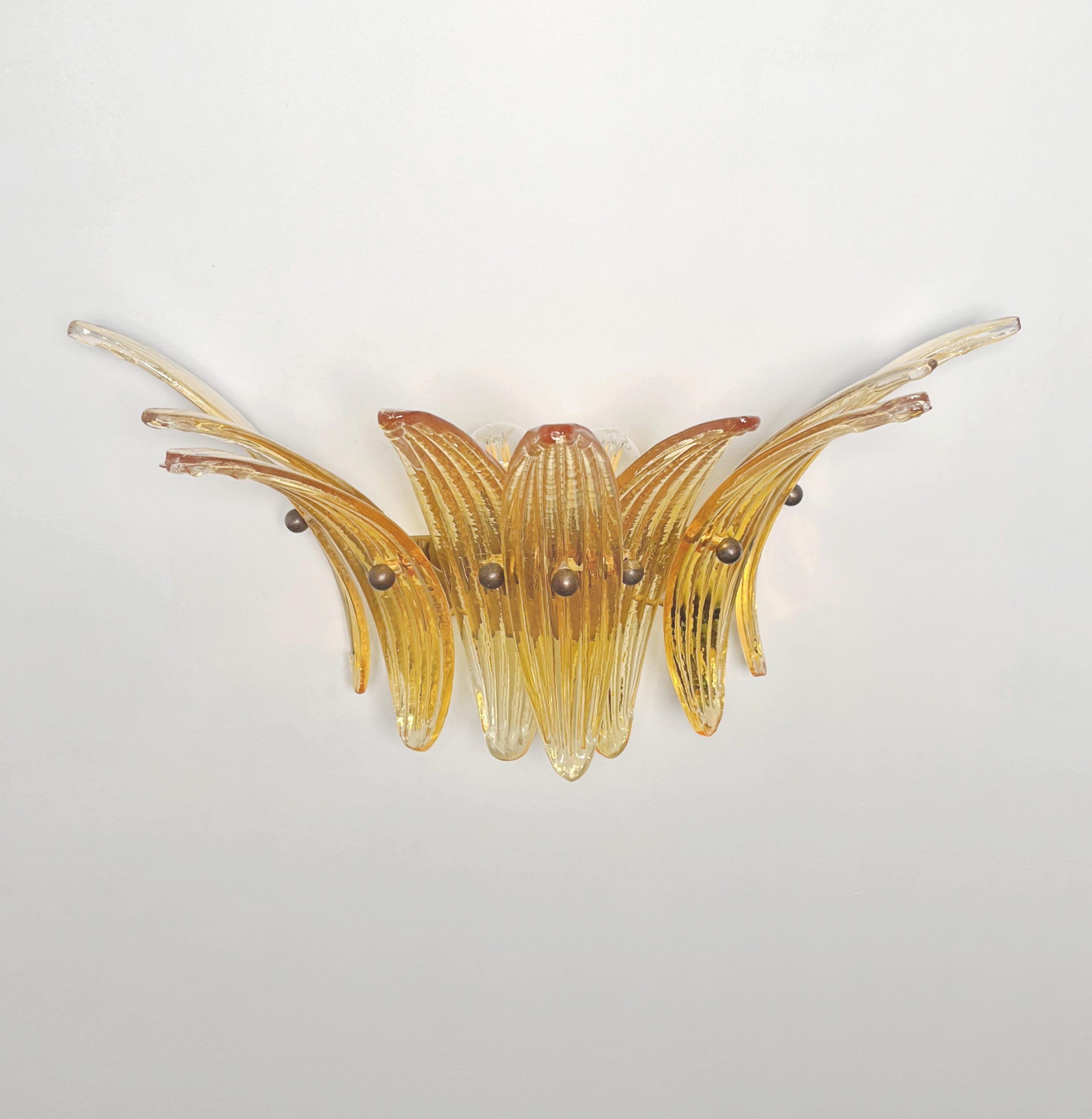 Palmette Vintage Aplique, Vidrios Ámbar Vidrio artístico en venta