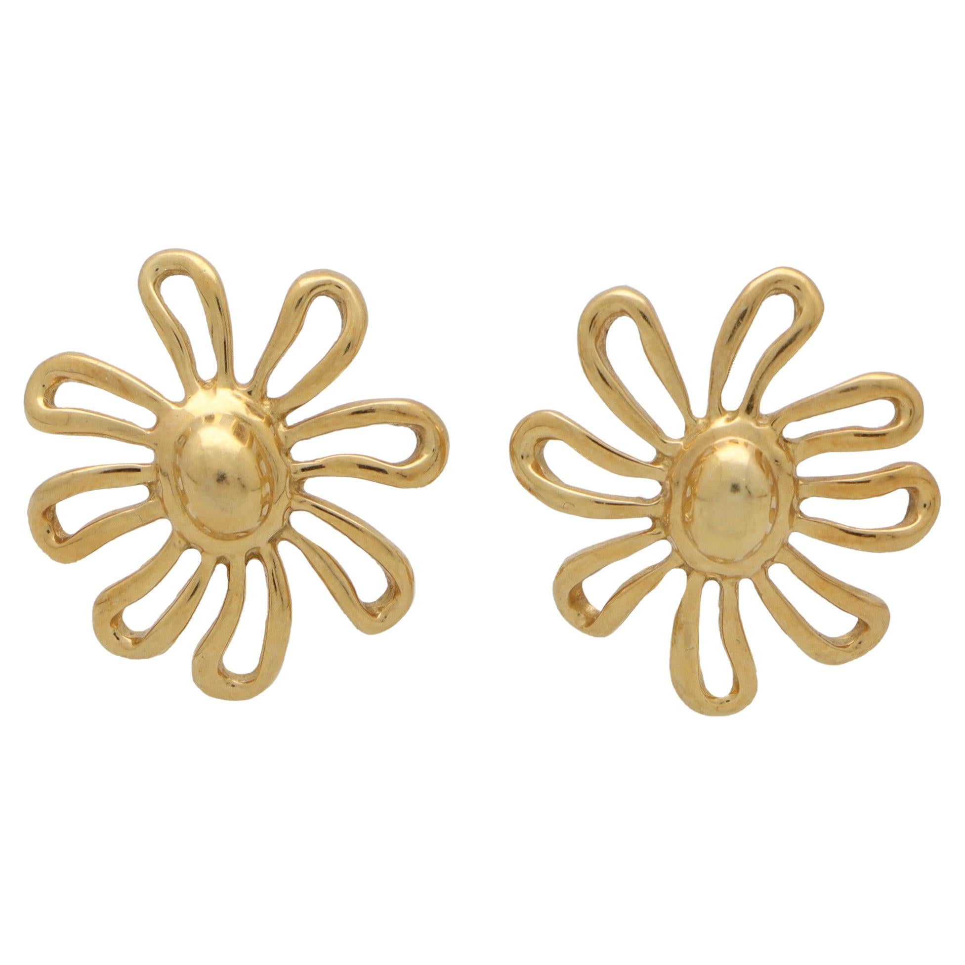 Vintage Paloma Picasso for Tiffany & Co Daisy Flower Earrings in 18k Yellow Gold