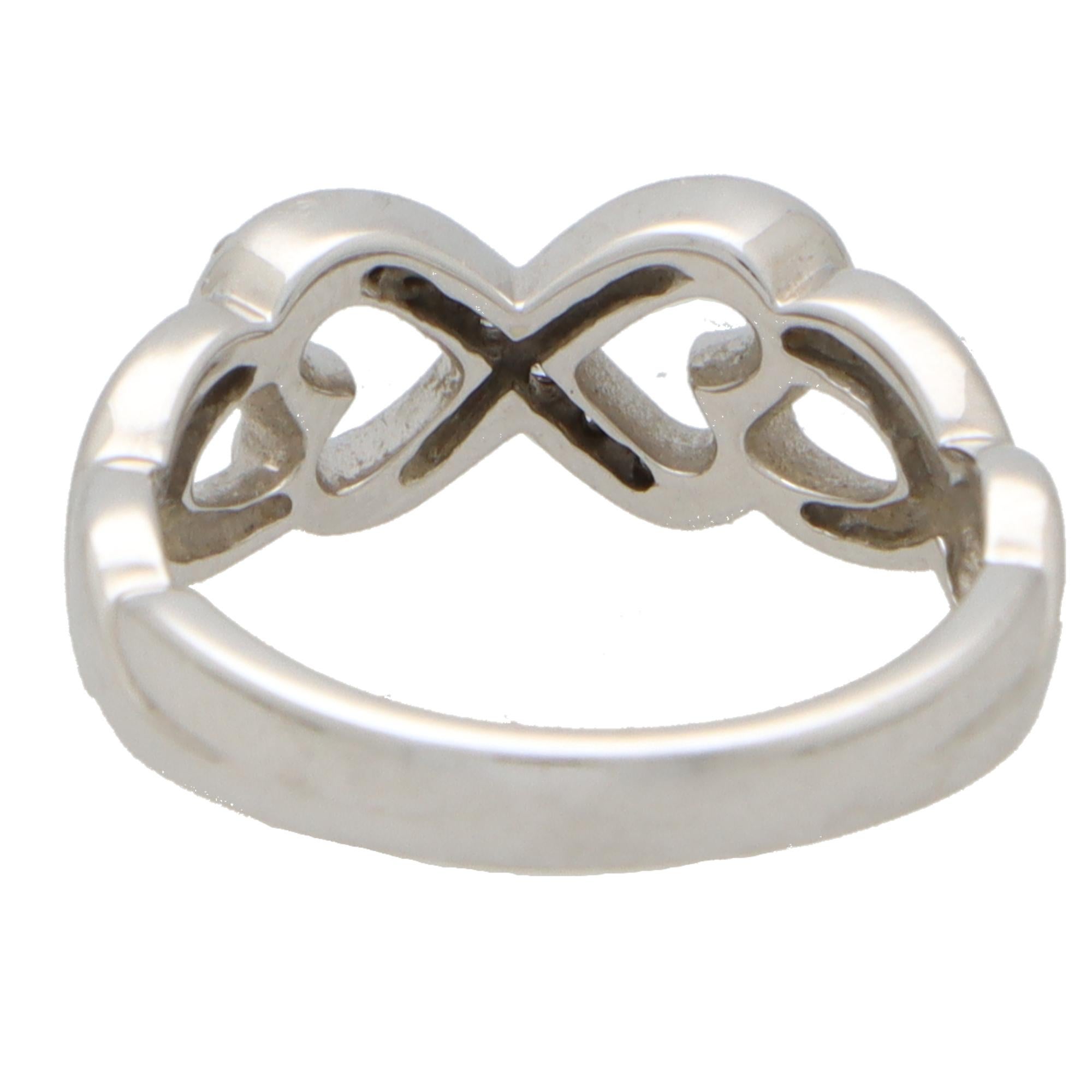 Modern Vintage Paloma Picasso for Tiffany & Co. Infinity Heart Ring Set in 18k Gold For Sale