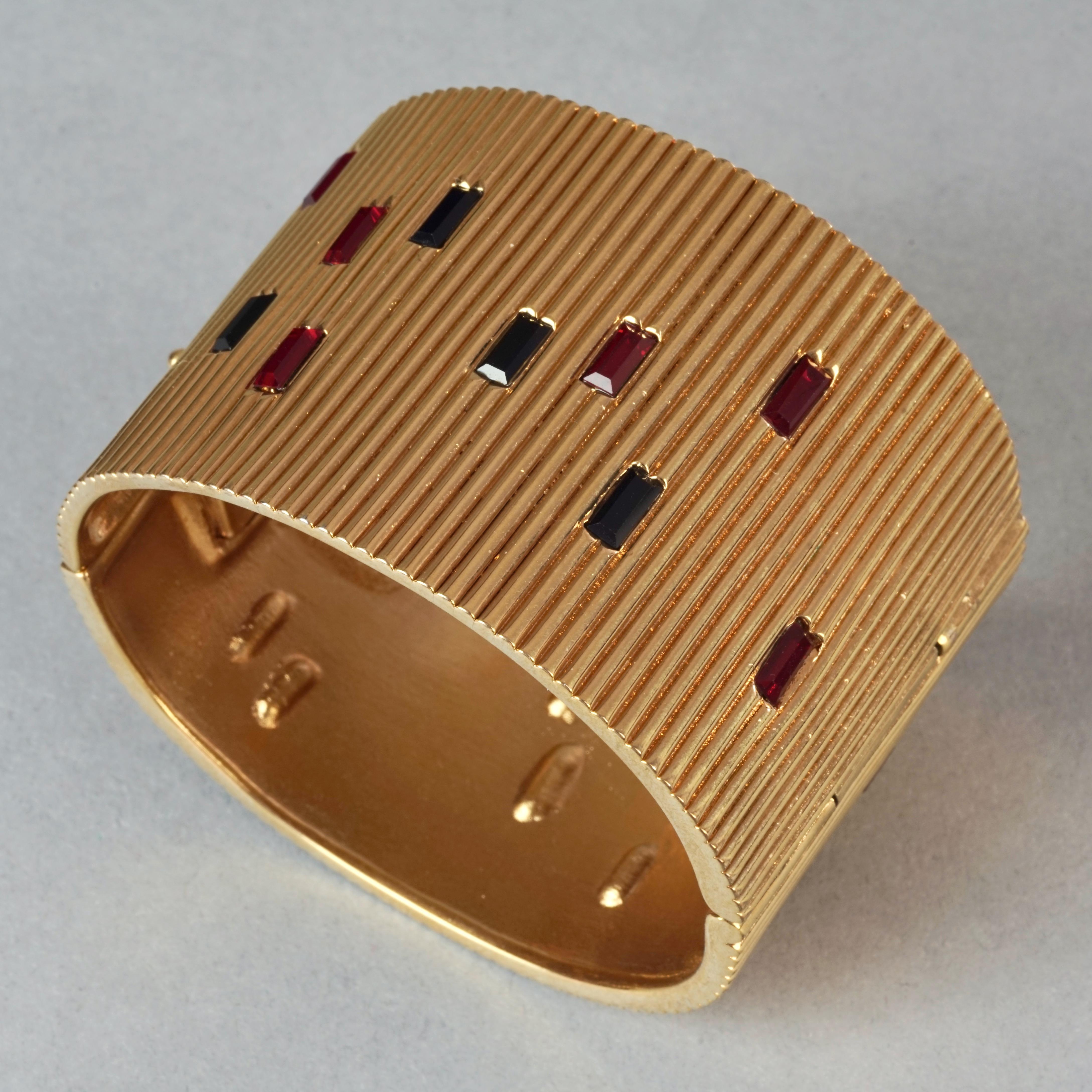 Vintage PALOMA PICASSO Jewelled Ribbed Cuff Bracelet In Excellent Condition In Kingersheim, Alsace