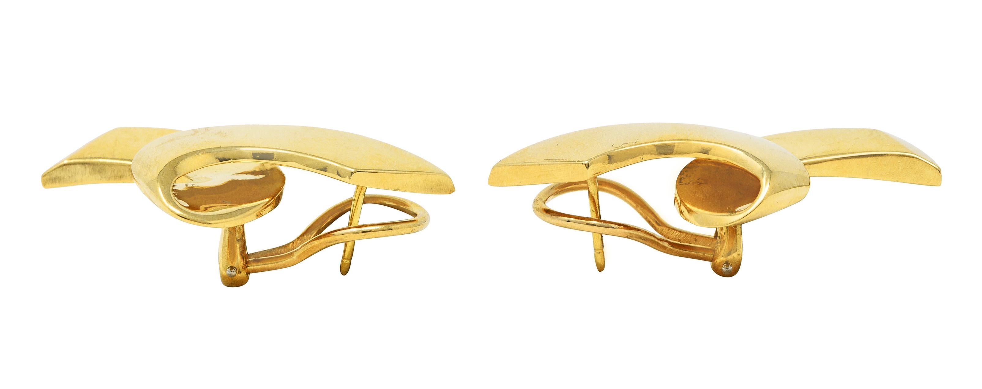 Vintage Paloma Picasso Tiffany & Co. 18 Karat Yellow Gold Ribbon Earrings In Excellent Condition In Philadelphia, PA