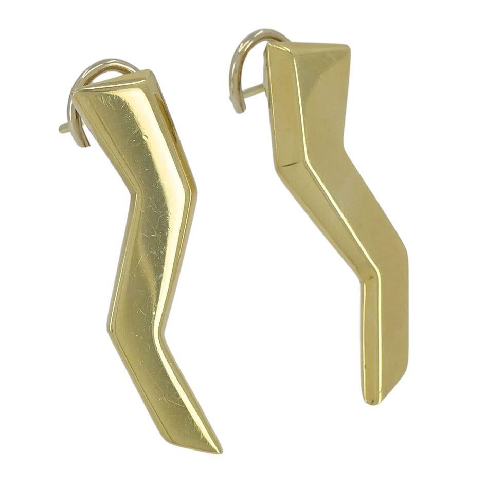 Vintage Paloma Picasso Tiffany & Co. 18k Gold Lightning Bolt Earrings In Good Condition For Sale In Beverly Hills, CA