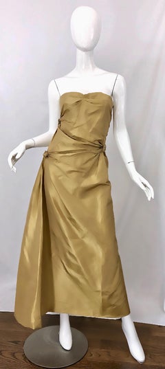 Abito vintage PAMELA DENNIS COUTURE taglia 8 in taffetà di seta oro con perline senza spalline anni '90