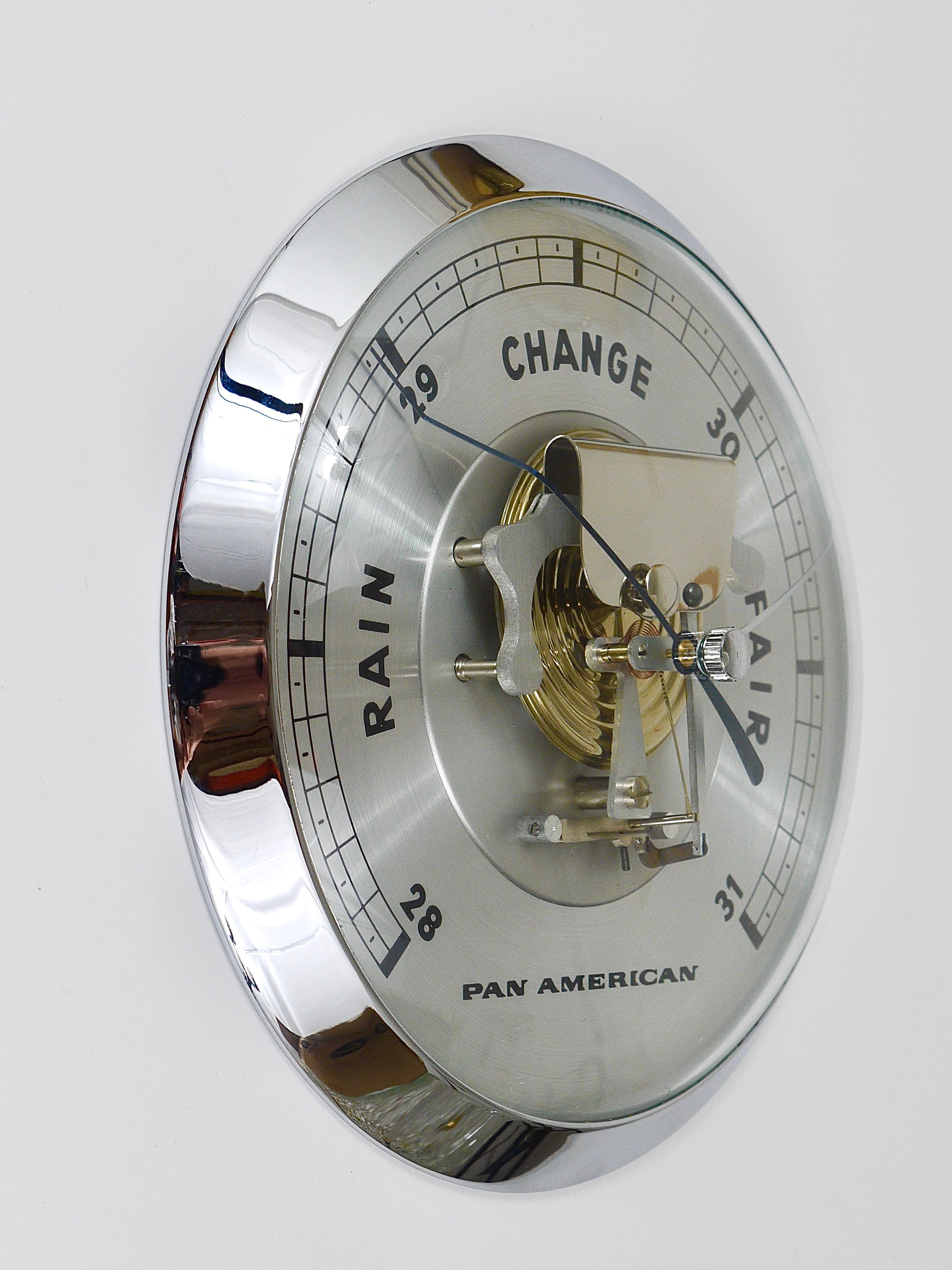 A round and large mid-century wall-mounted barometer / weather station from the airline PAA Pan American World Airways. Dated around the 1960s.  A high-quality product, made in Western Germany. A beautiful and decorative piece, it has a domed