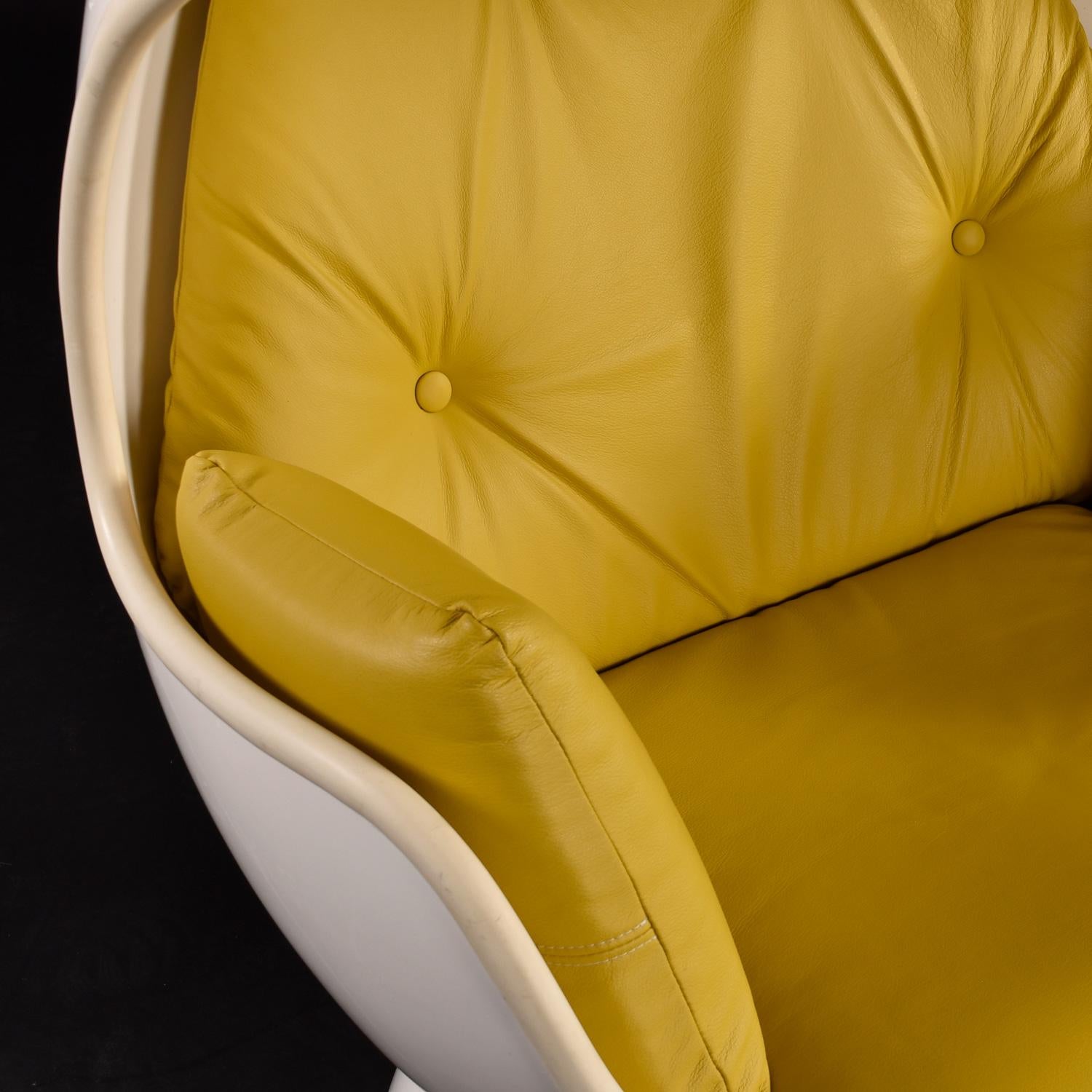 Vintage Panasonic Pod Stereo Egg Chair & Ottoman in Yellow Leather 1