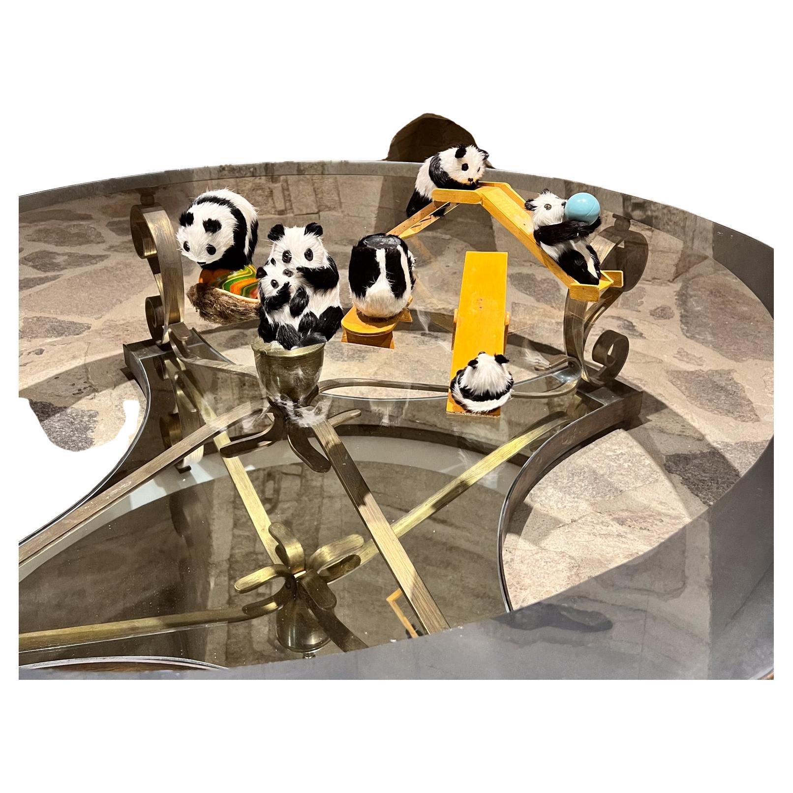 Set di giocattoli e scivolo Vintage Panda Collection'S
Il diametro varia da madre a madre 5 H. x 4 P. x 3 L.
Scivolo 13 lungo 2,5 l x 4
Condizioni vintage usate
Fai riferimento alle immagini
