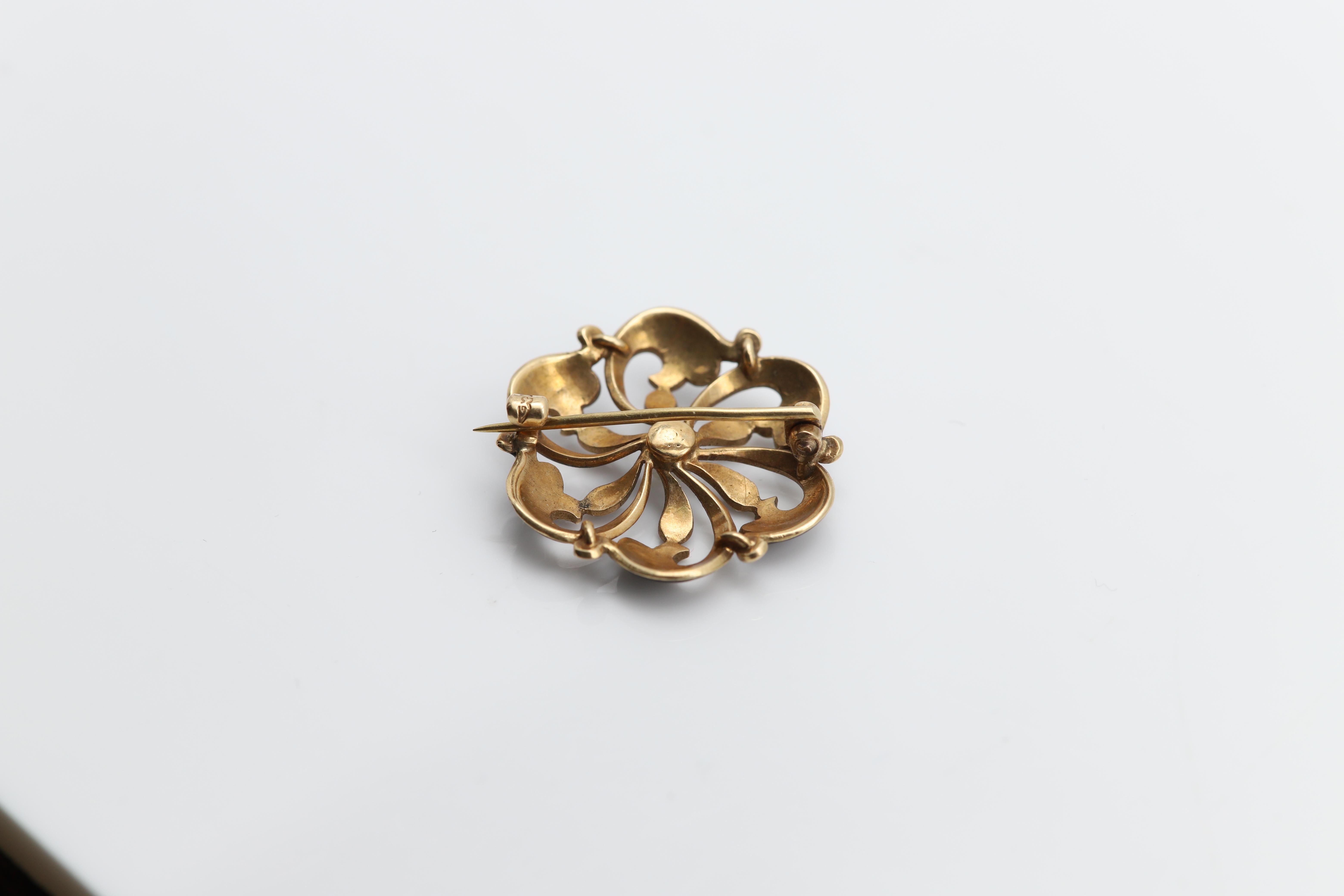 Vintage Pansy Art Nouveau Enamel Brooch circa early 1900's 14 Karat Black Pin For Sale 3