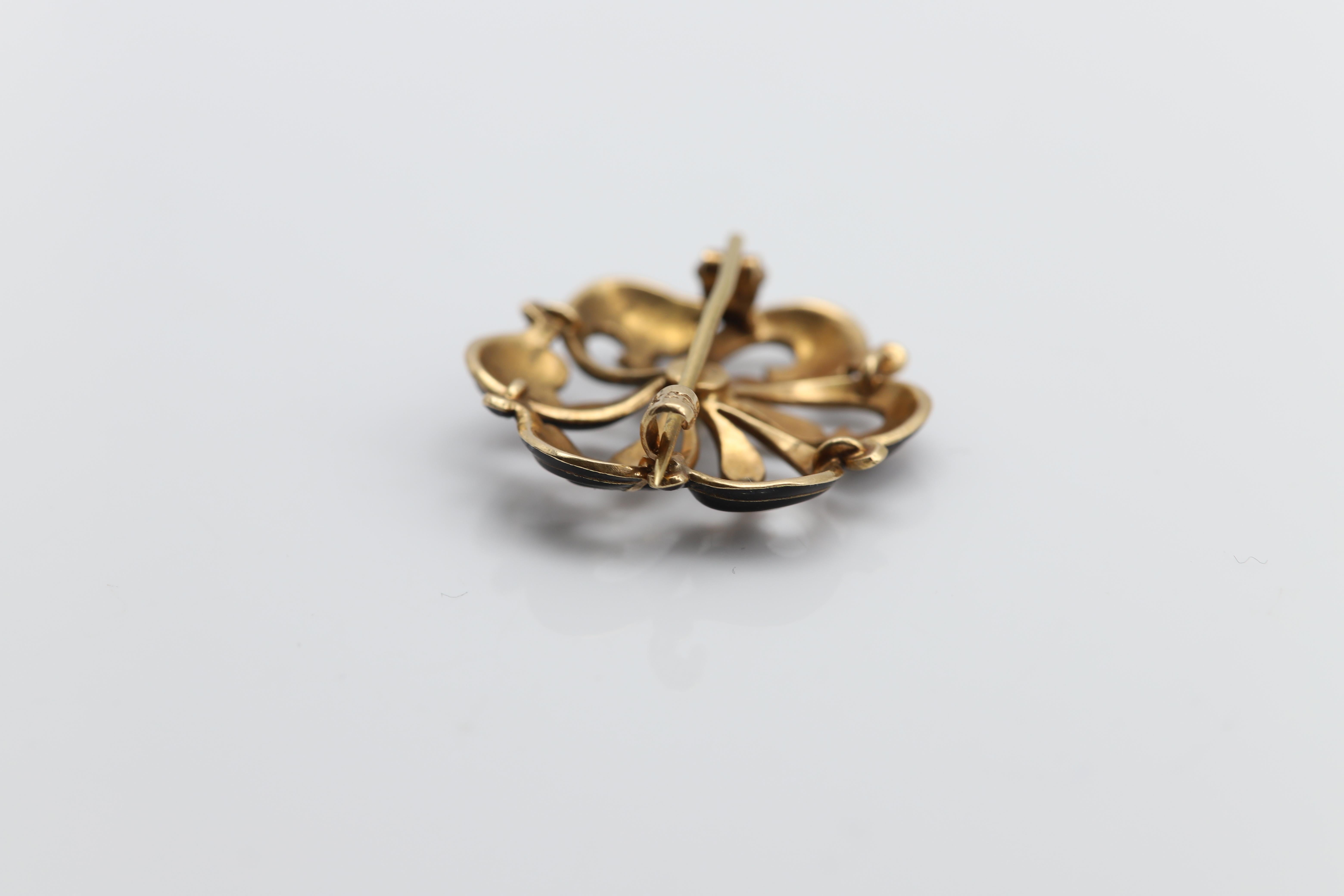 Vintage Pansy Art Nouveau Enamel Brooch circa early 1900's 14 Karat Black Pin For Sale 4