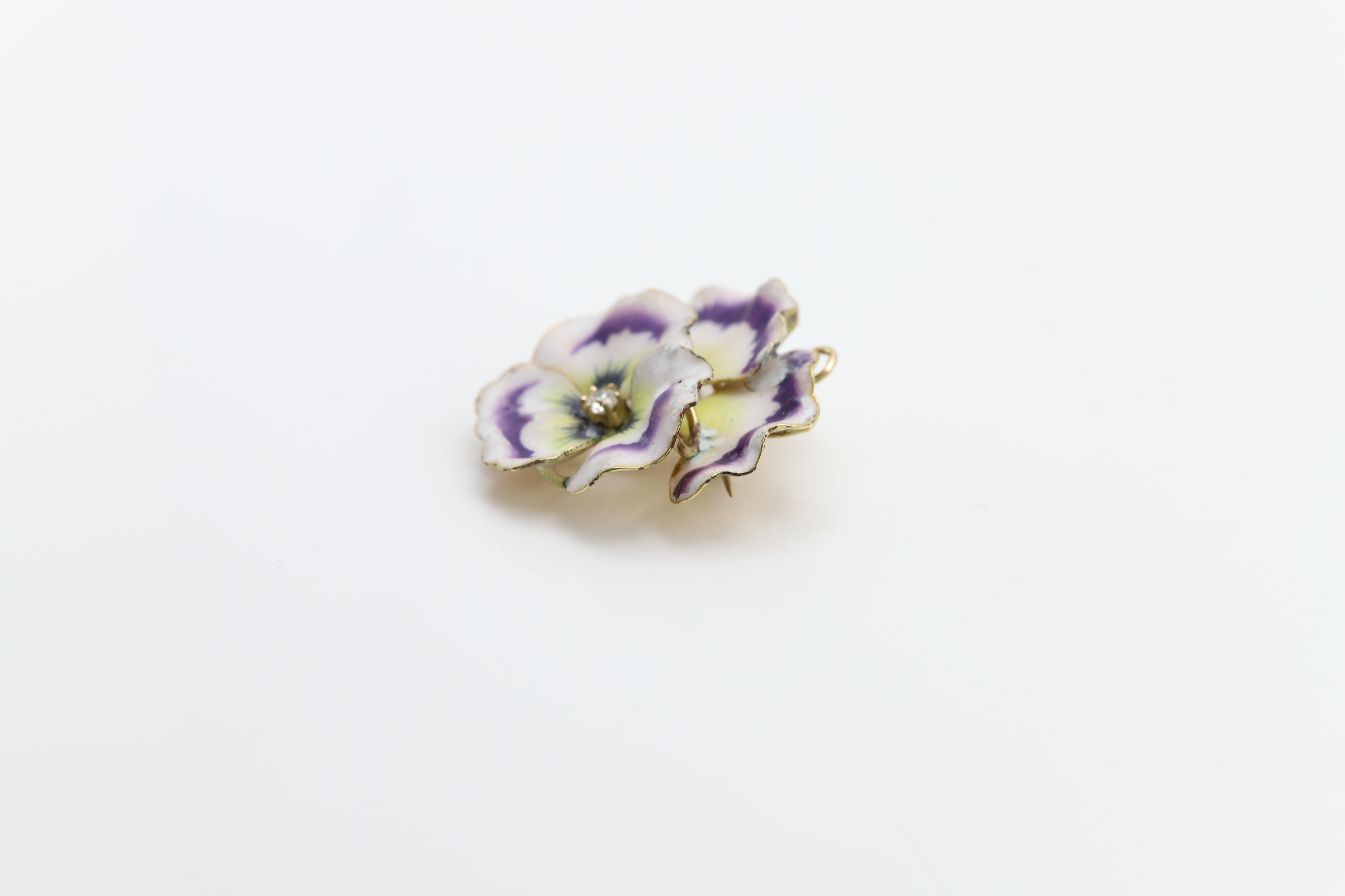 Vintage Pansy Art Nouveau Enamel Brooch circa late 1800's 14 Karat Brooch Pin For Sale 3