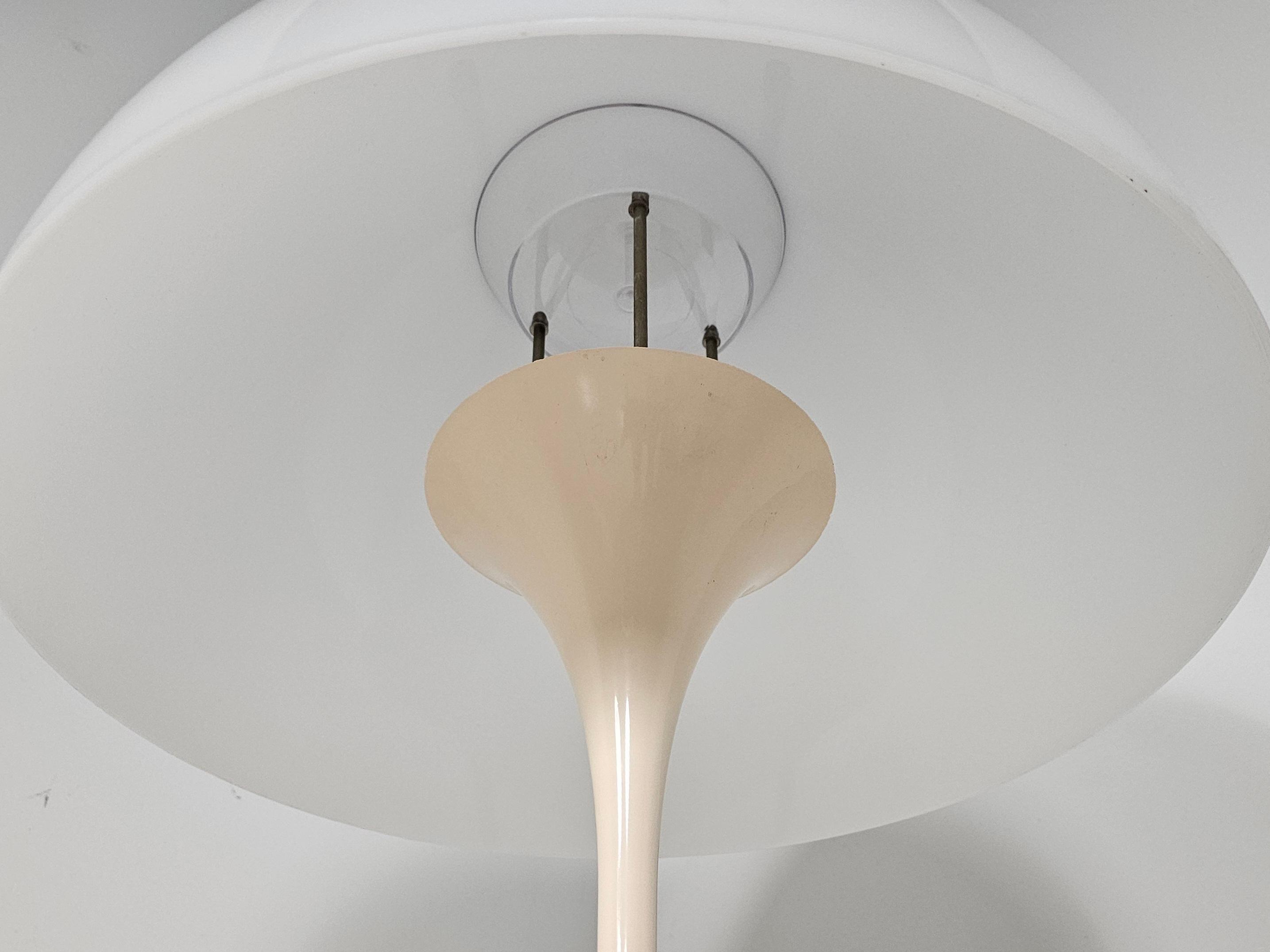 Metal Vintage Panthella lamp by Verner Panton, edition Louis Poulsen  1971 For Sale