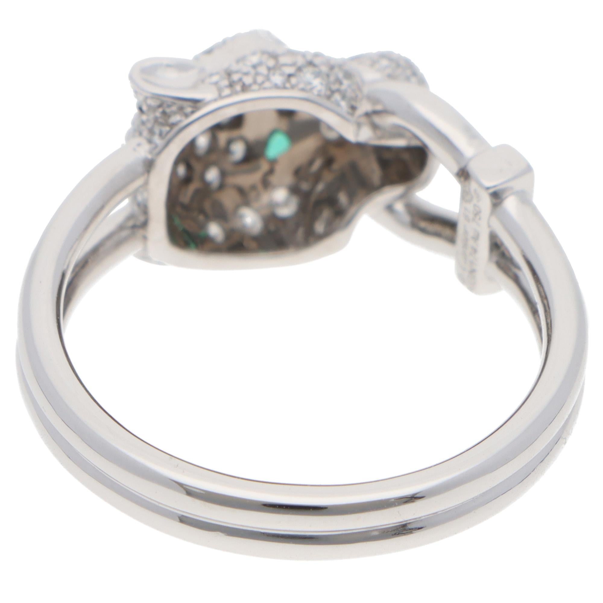 Vintage Panthère de Cartier Diamond Ring in White Gold In Excellent Condition For Sale In London, GB