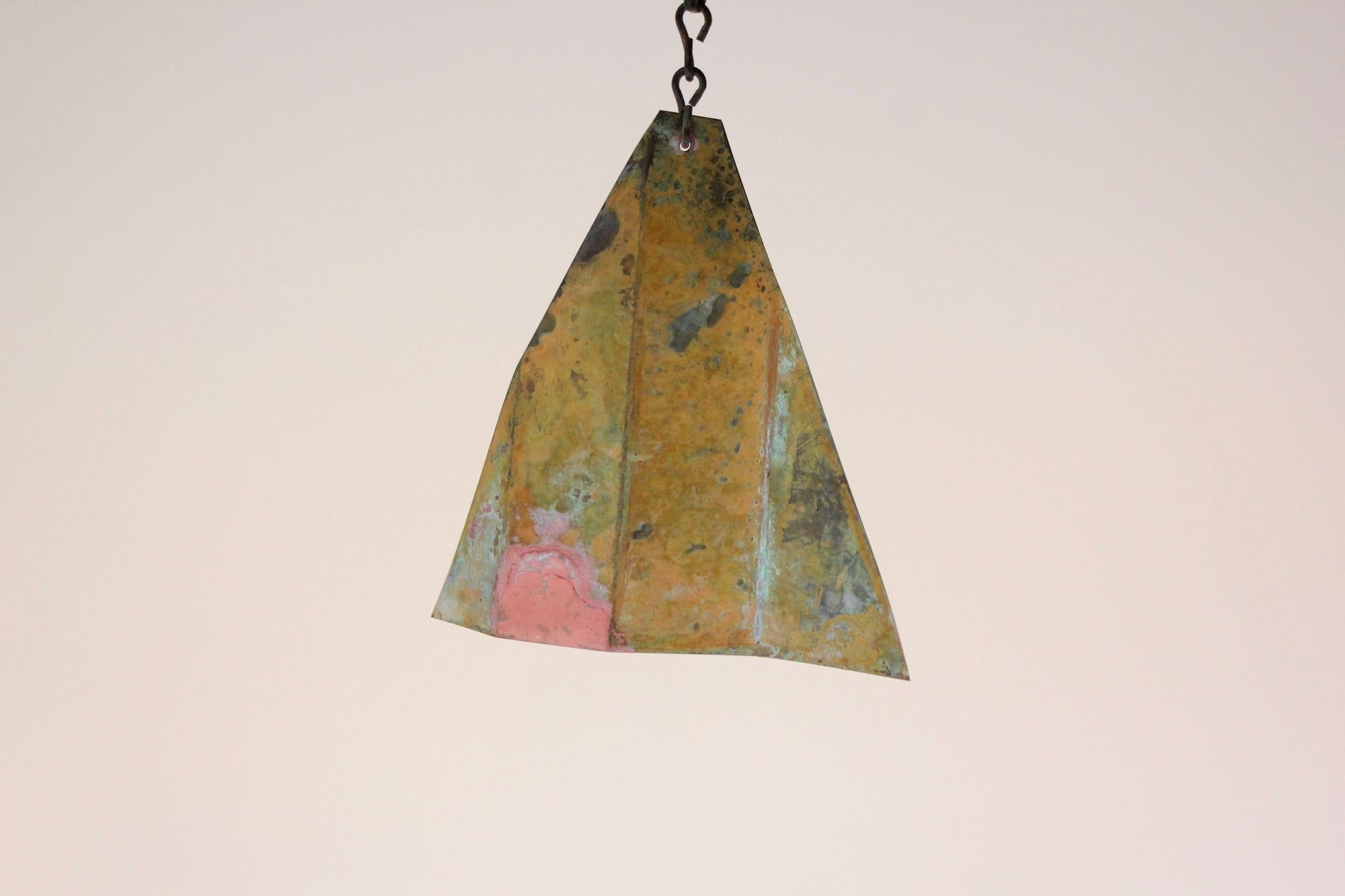 Mehrfarbige Bronzeglocke / Wind Chime von Paolo Soleri, Arconsanti im Angebot 7